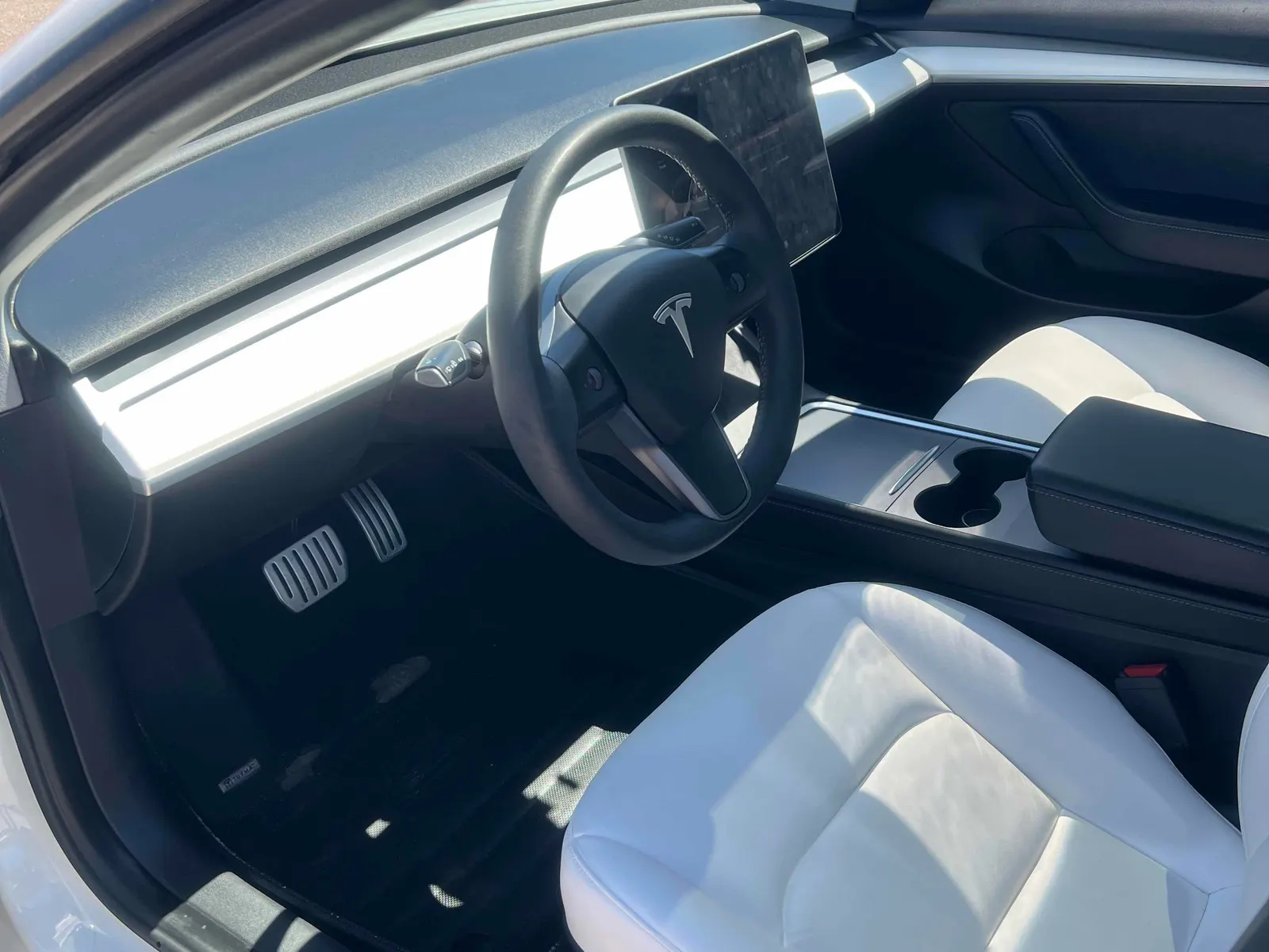 Interior driver side