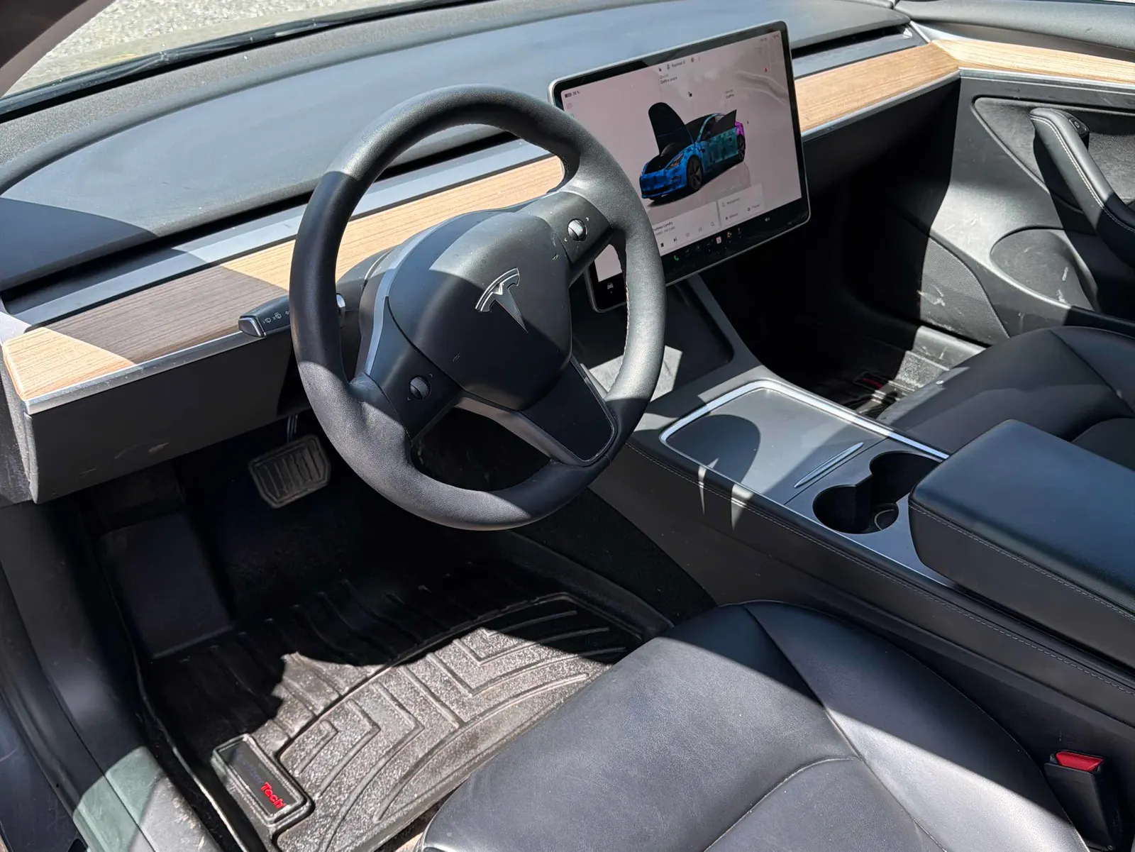 Interior driver side