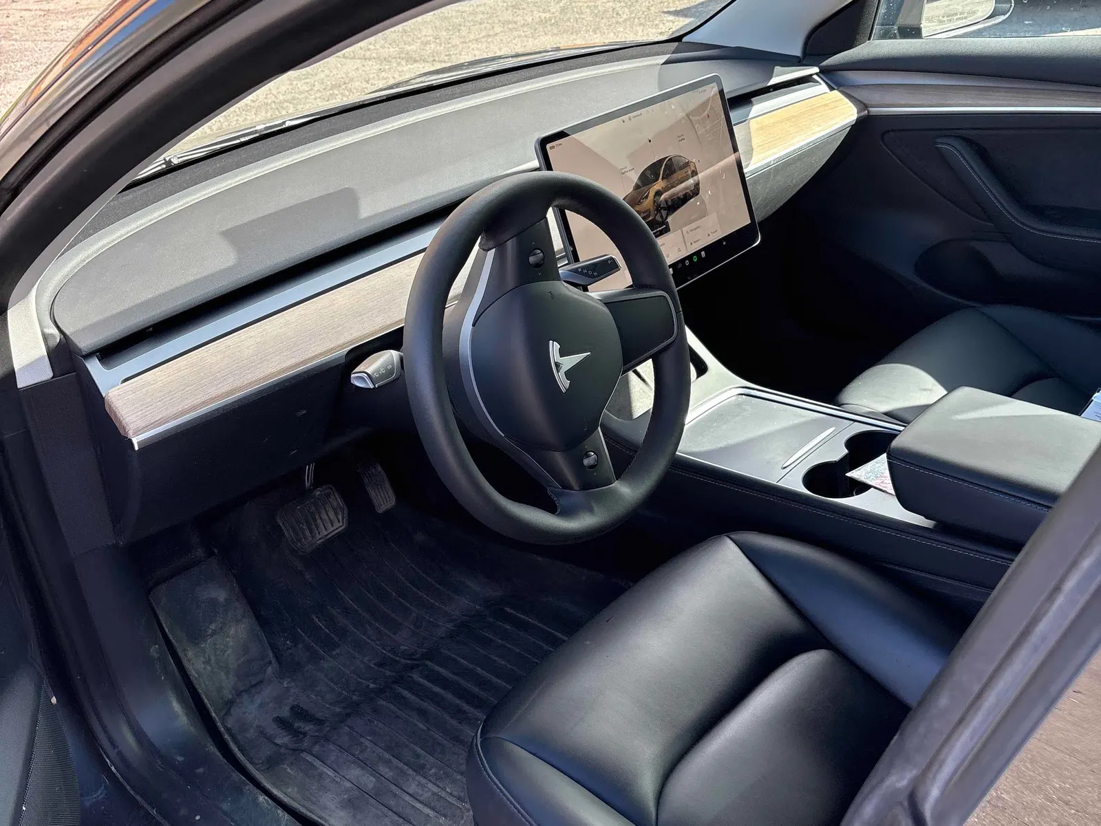 Interior driver side