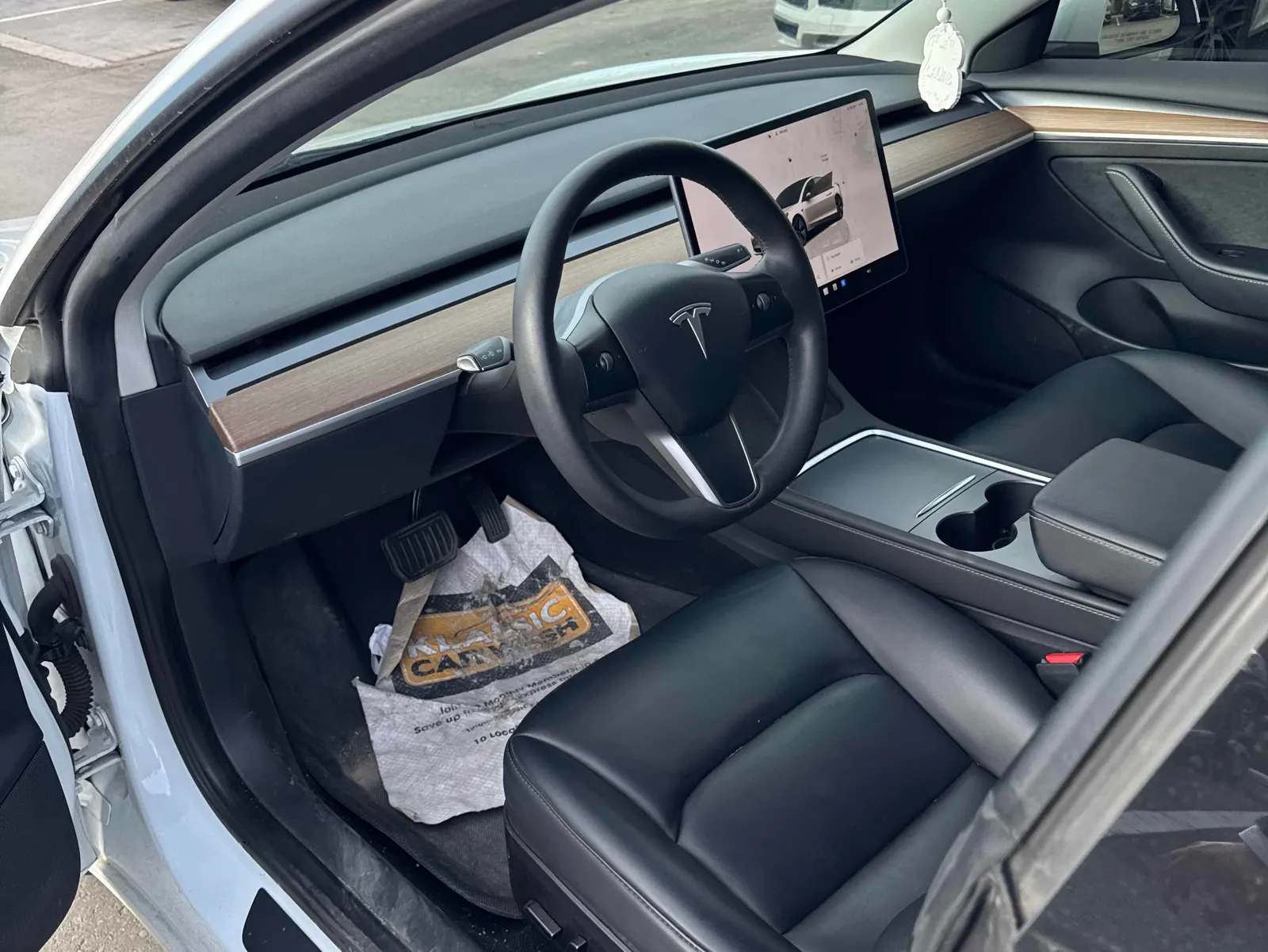 Interior driver side