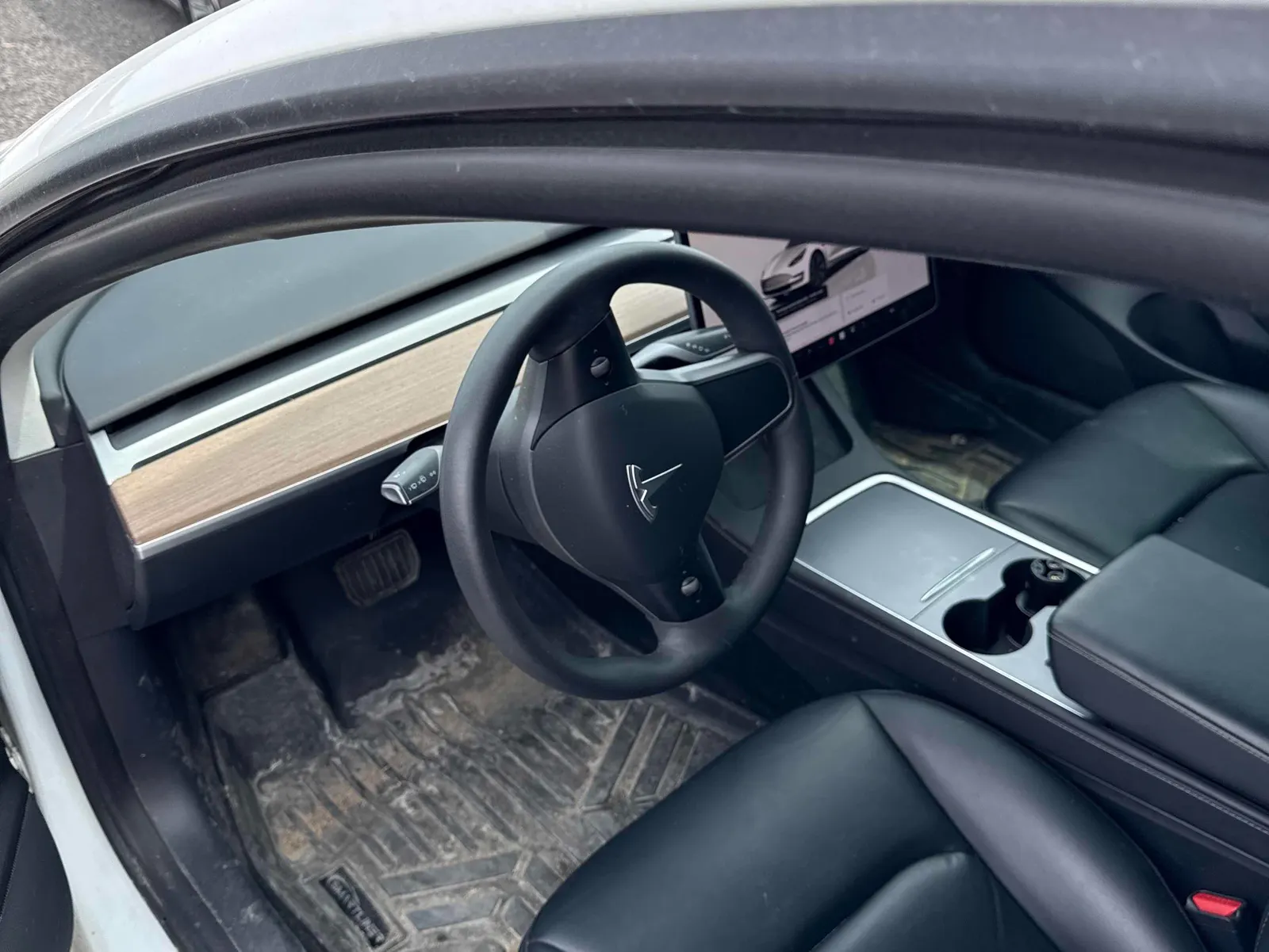 Interior driver side