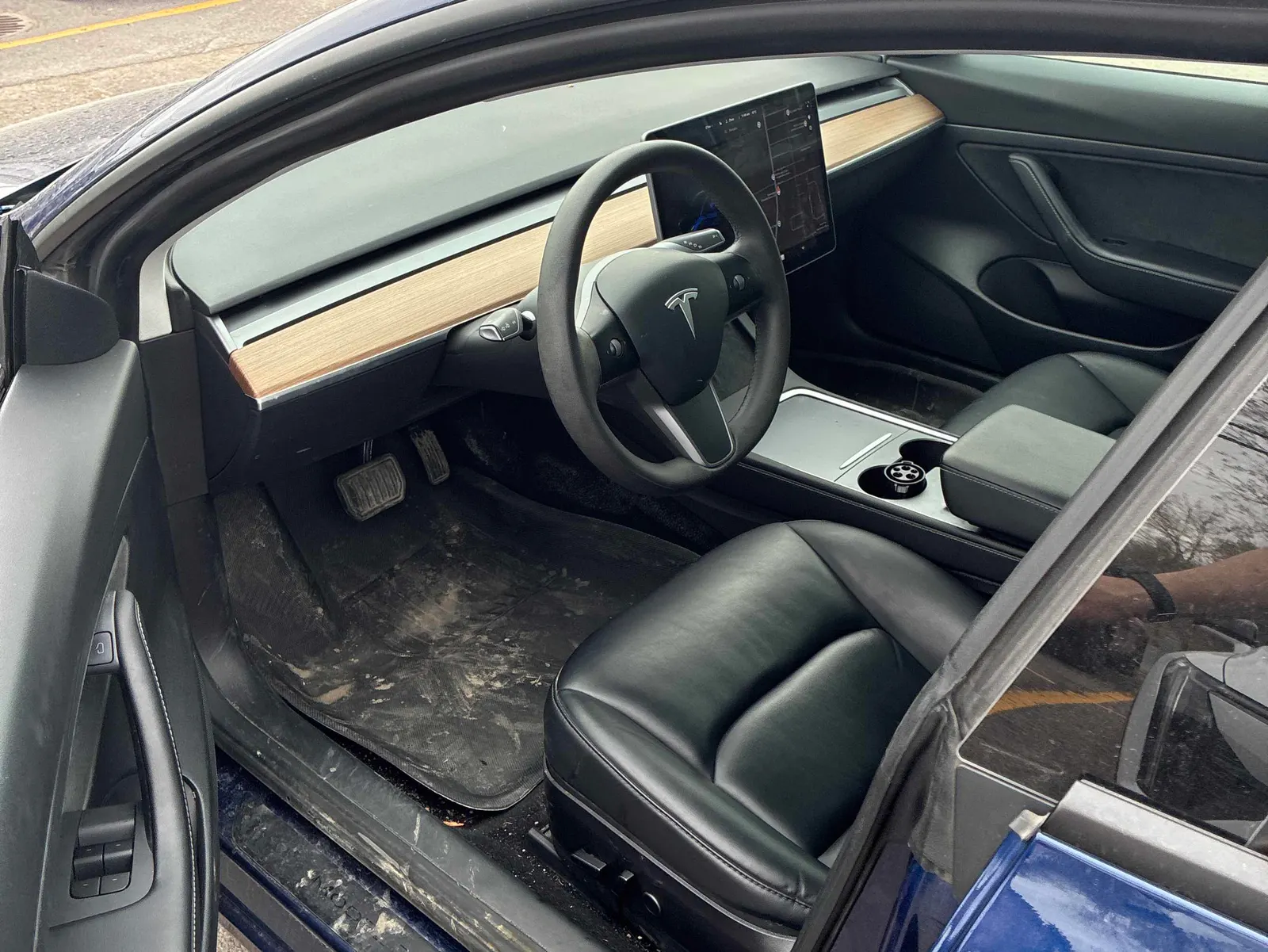 Interior driver side