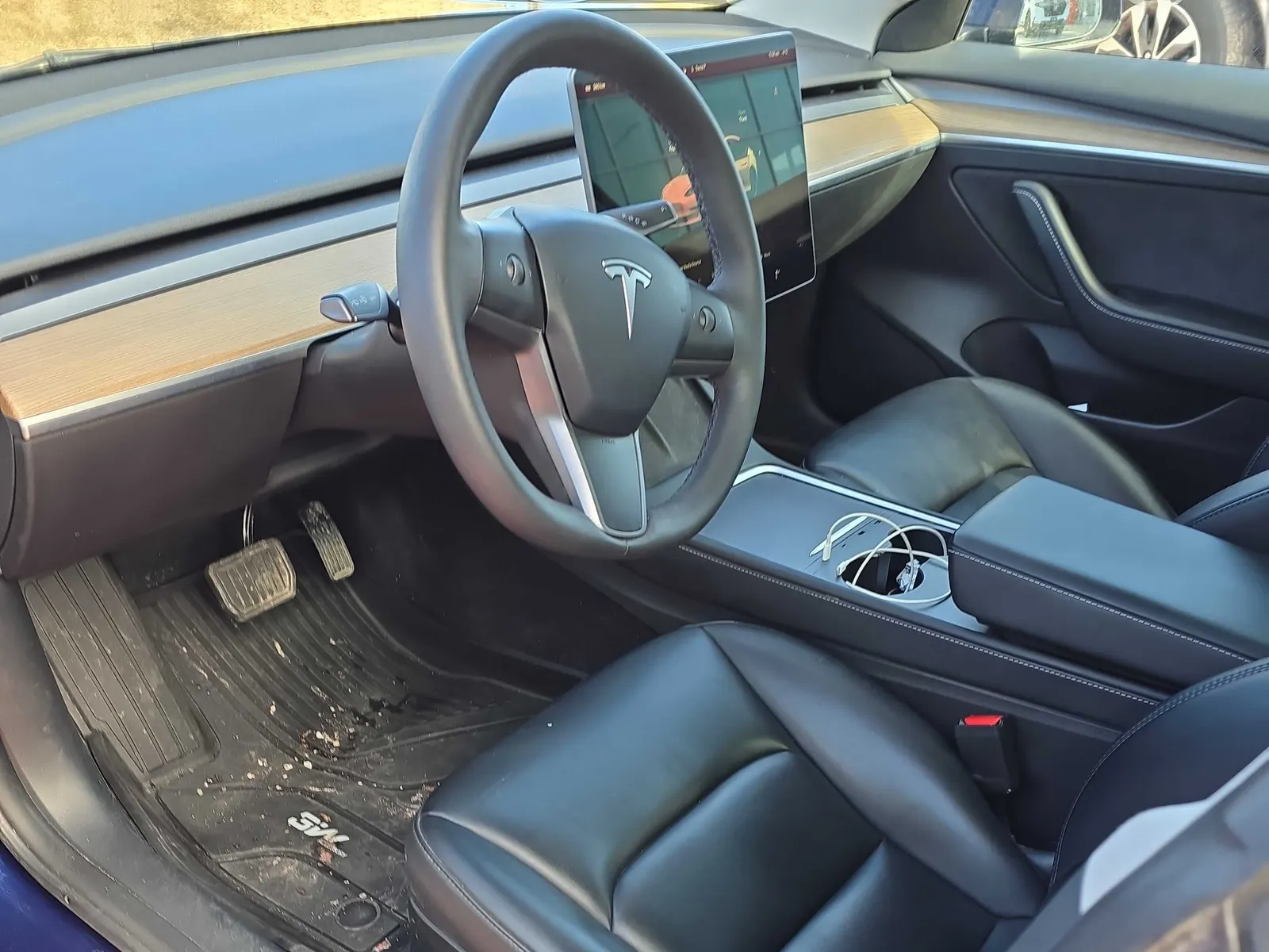 Interior driver side