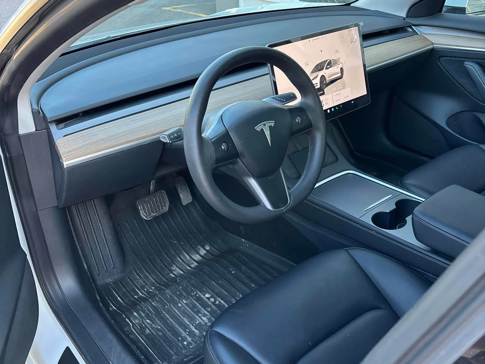 Interior driver side