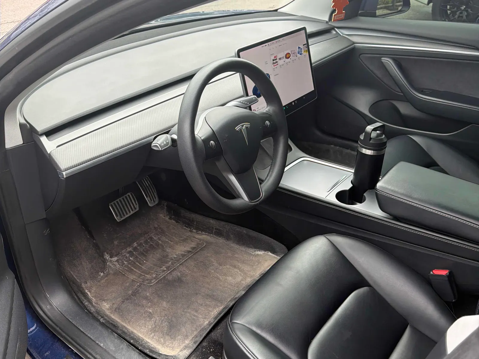Interior driver side