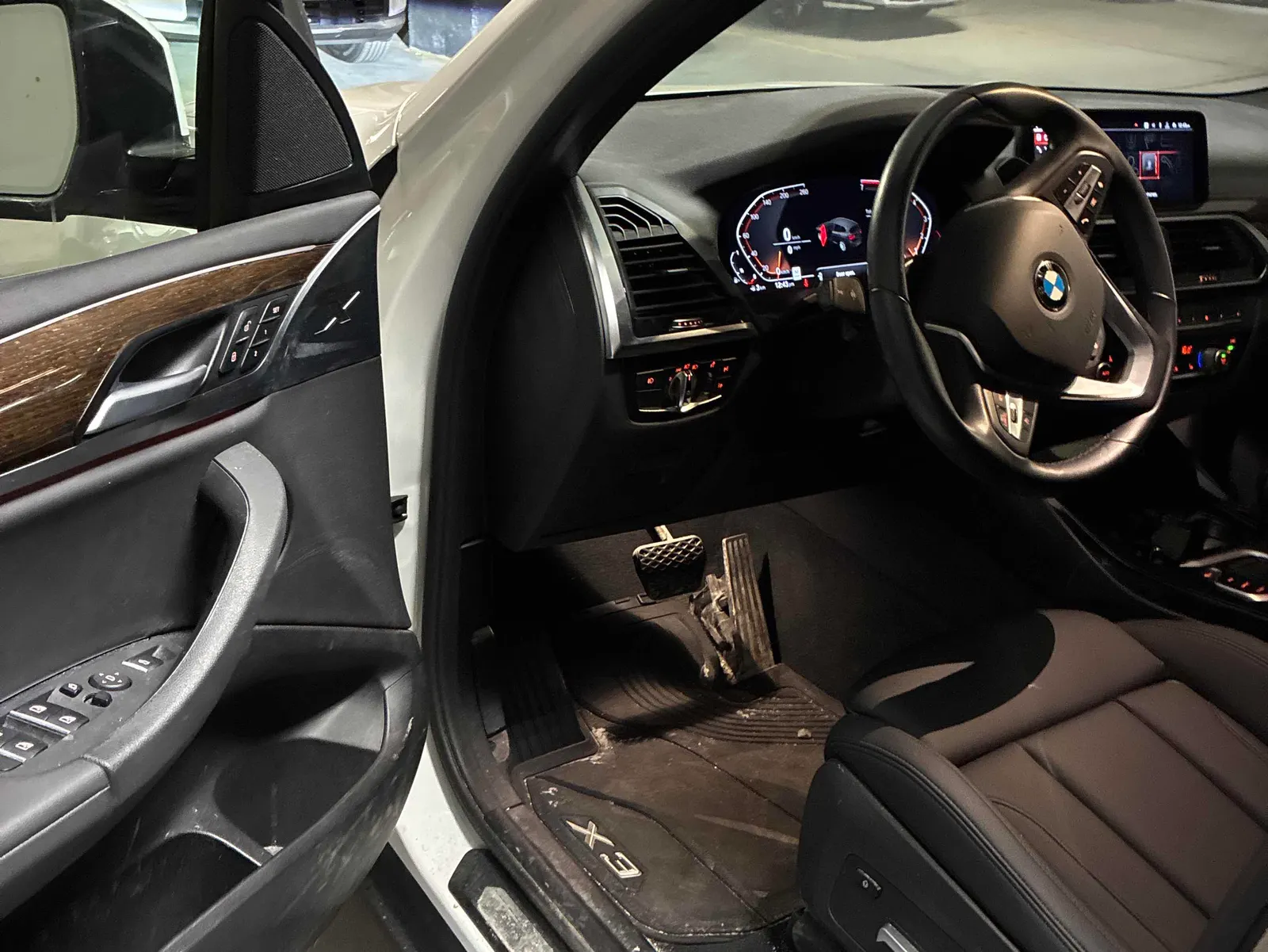 Interior driver side