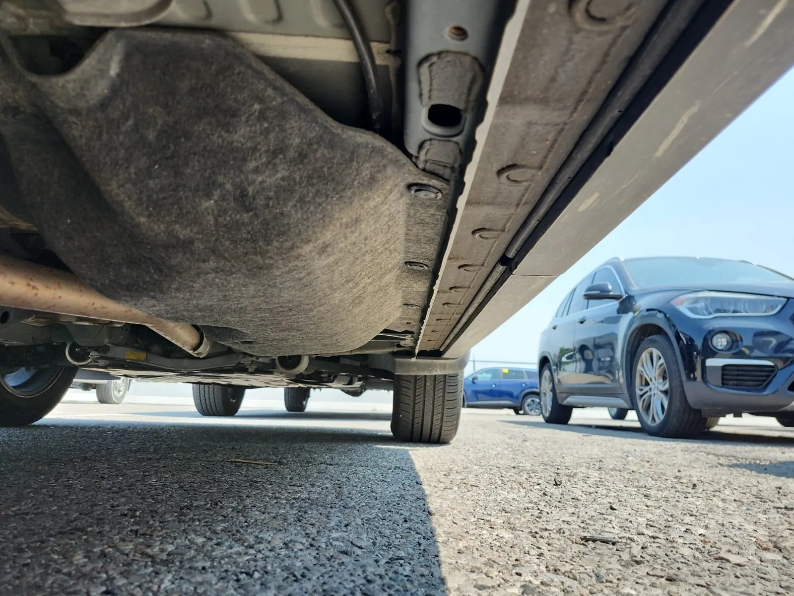 Undercarriage - Passenger Photo