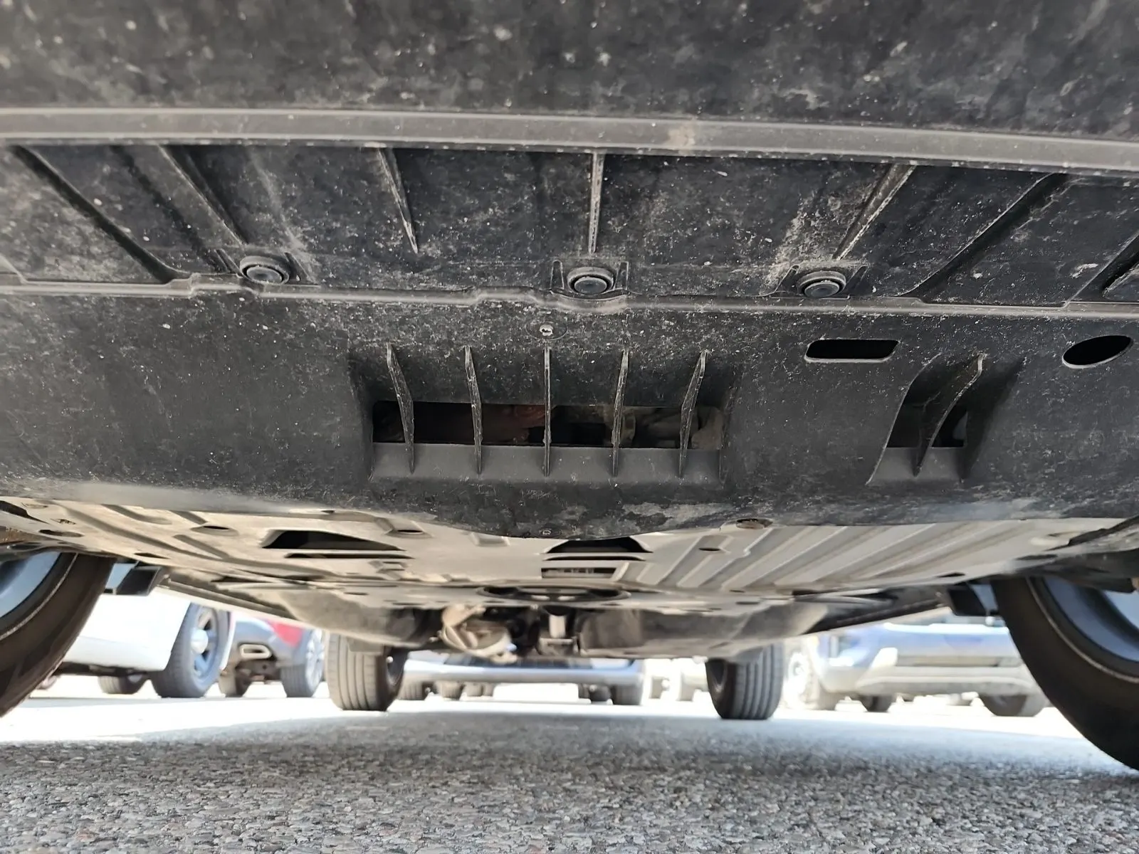 Undercarriage - Front Photo