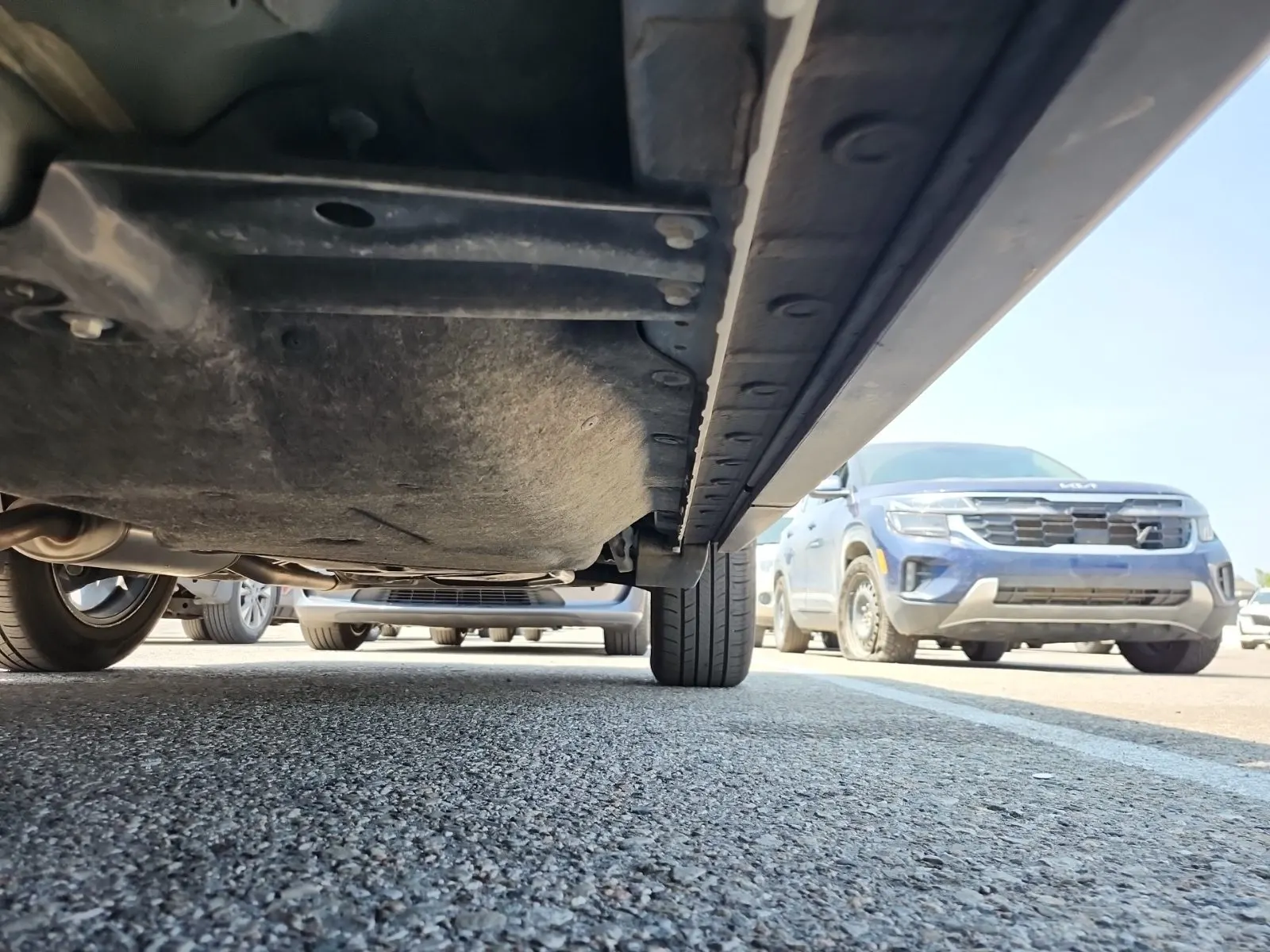 Undercarriage - Driver Photo