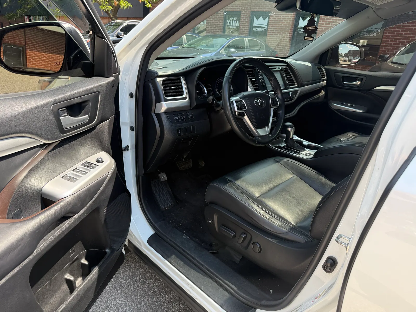 Interior driver side