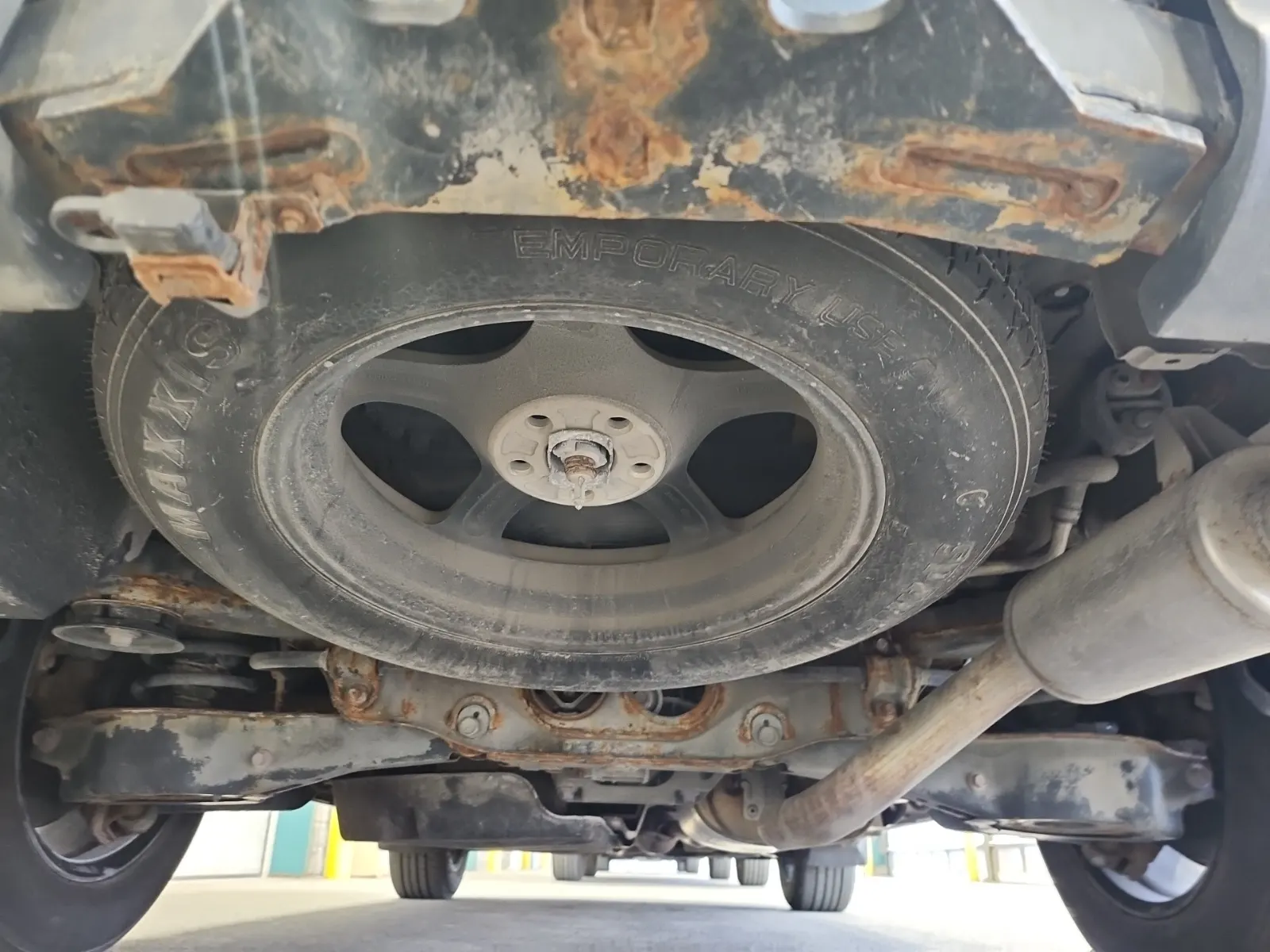 Spare Tire & Wheel Photo
