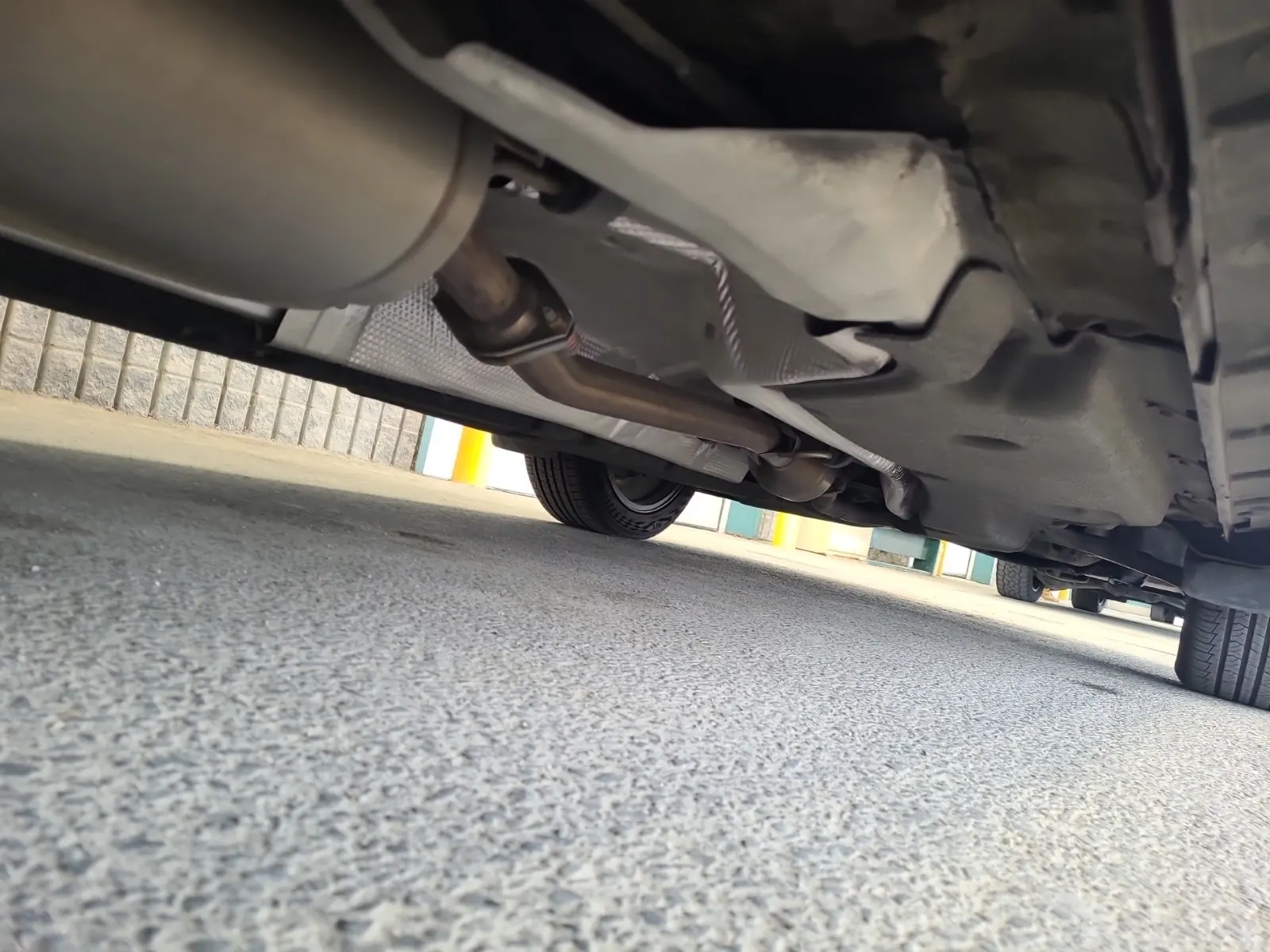 Undercarriage - Passenger Photo