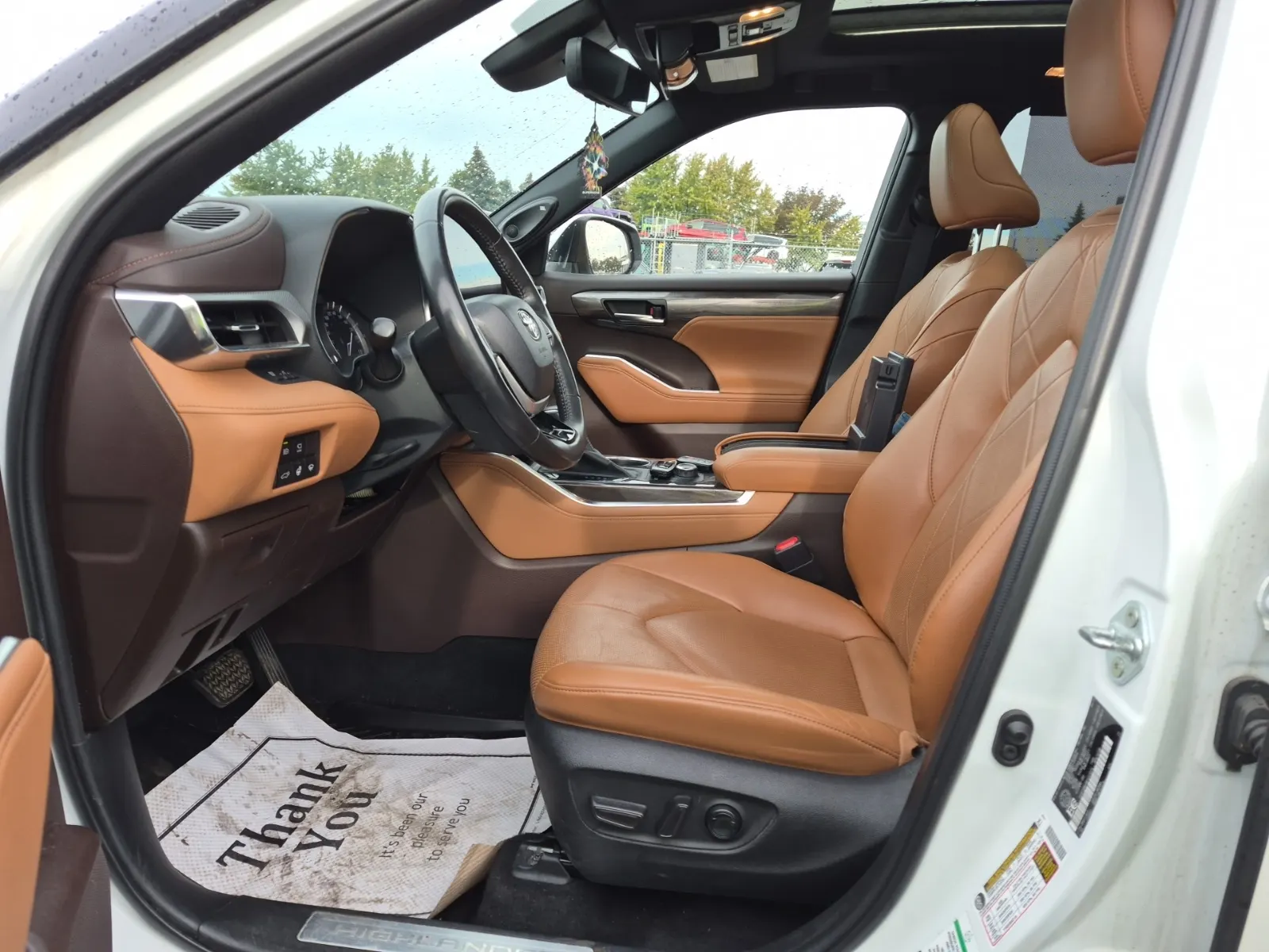 Front Interior Photo