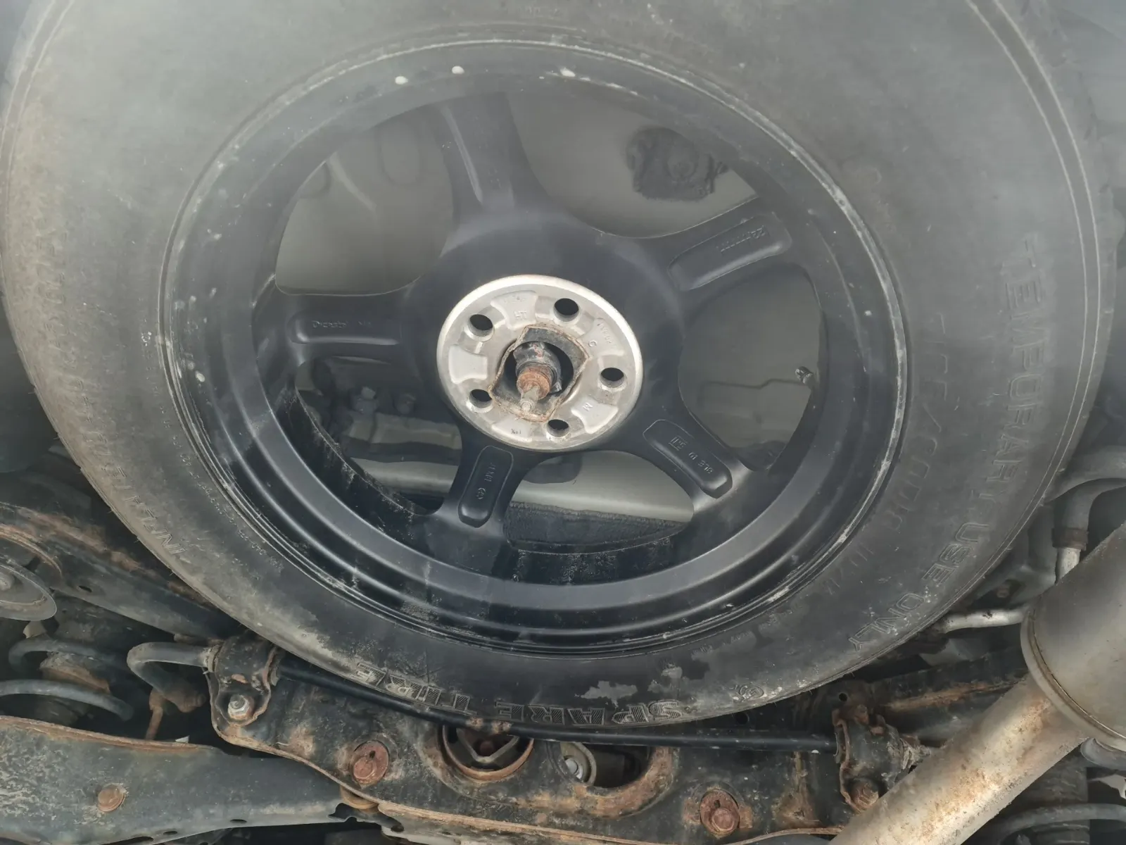 Spare Tire & Wheel Photo
