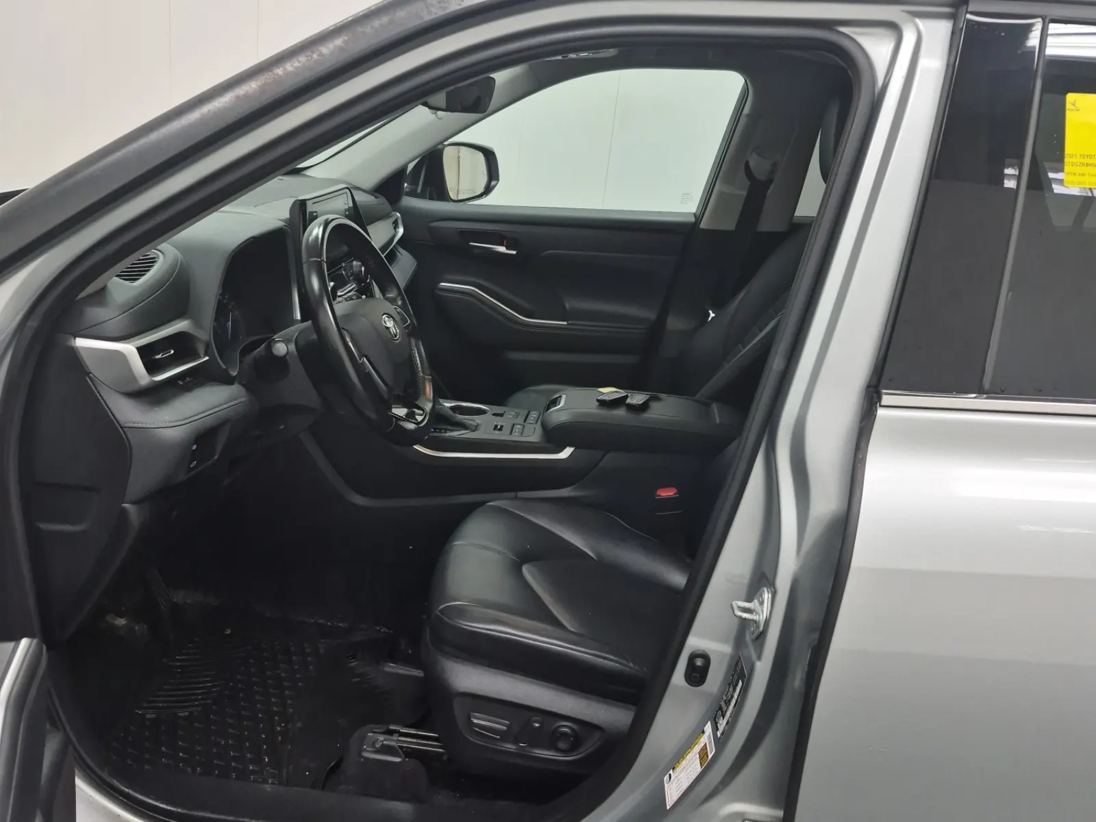 Front Interior Photo