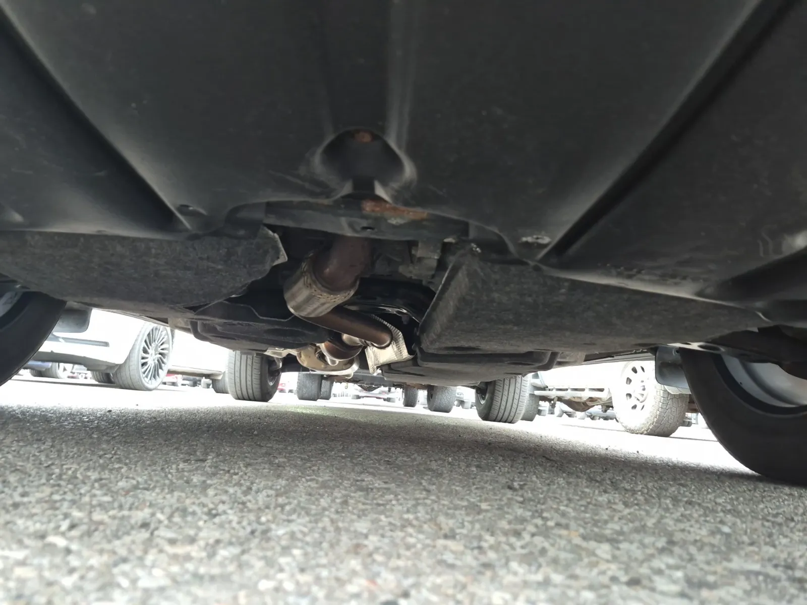 Undercarriage - Front Photo