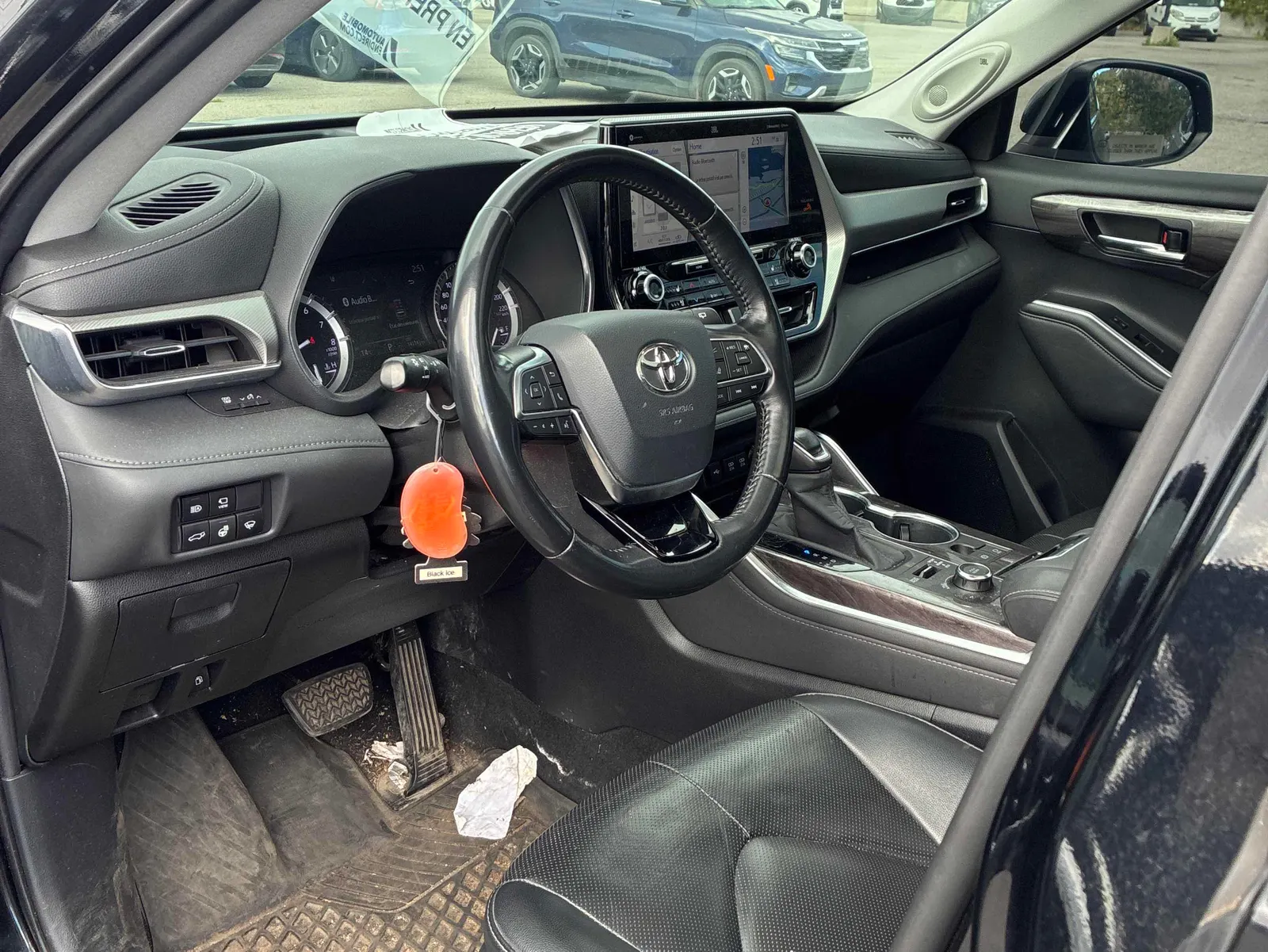 Interior driver side