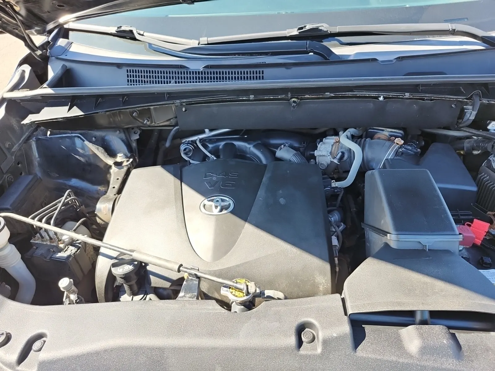 Engine Photo