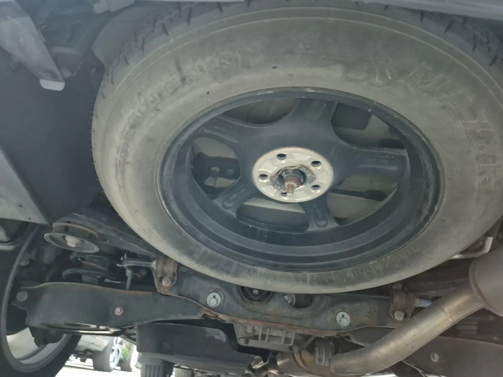 Spare Tire & Wheel Photo