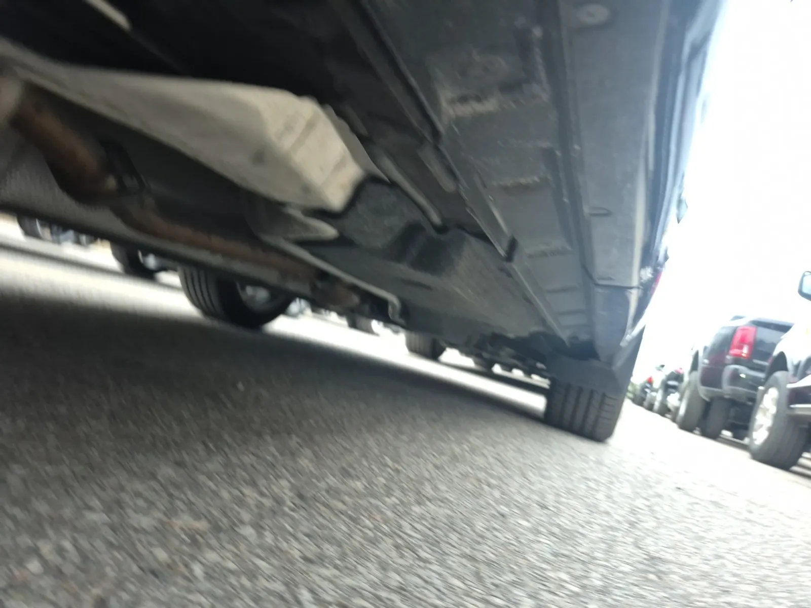 Undercarriage - Passenger Photo