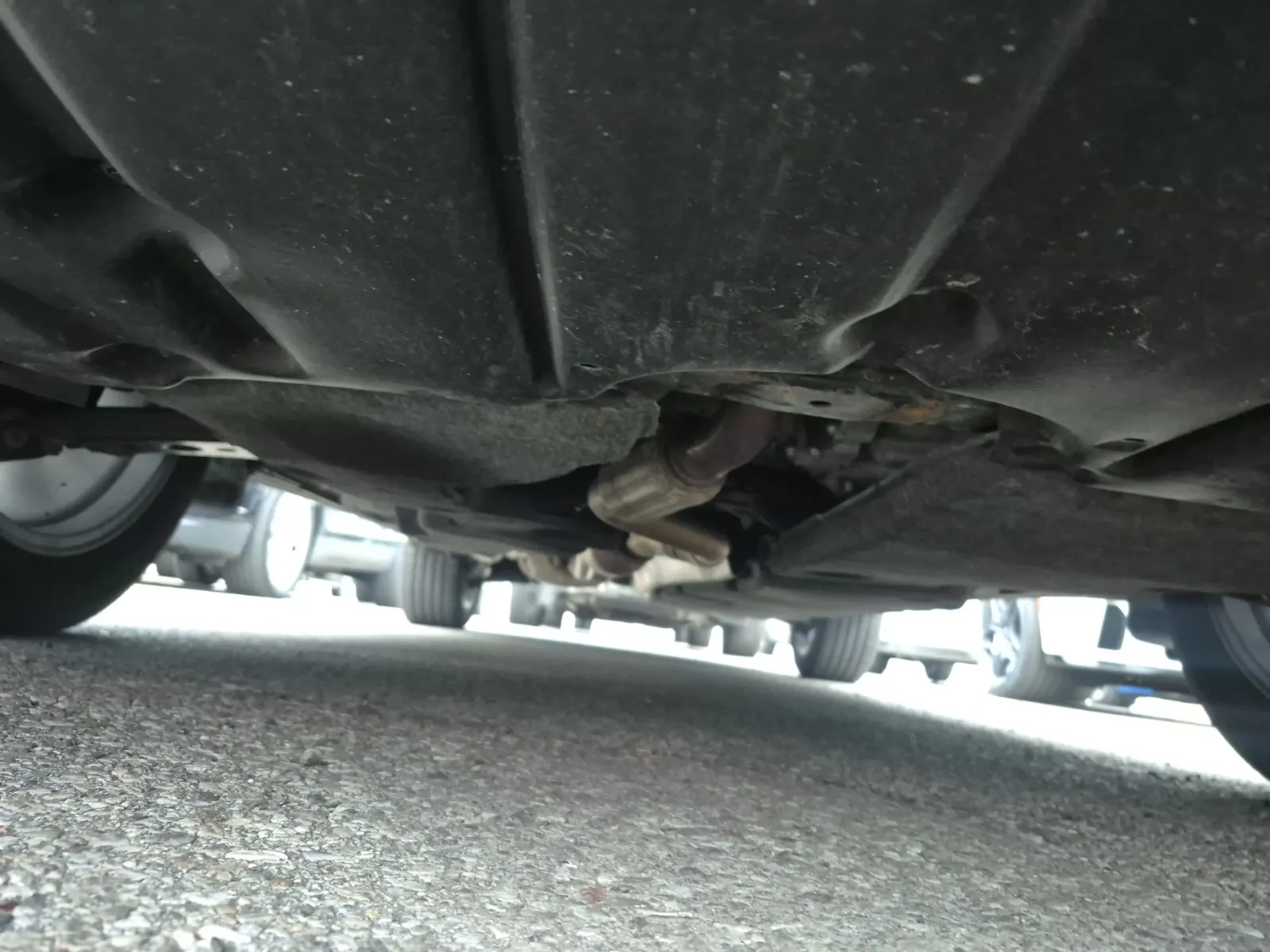 Undercarriage - Front Photo