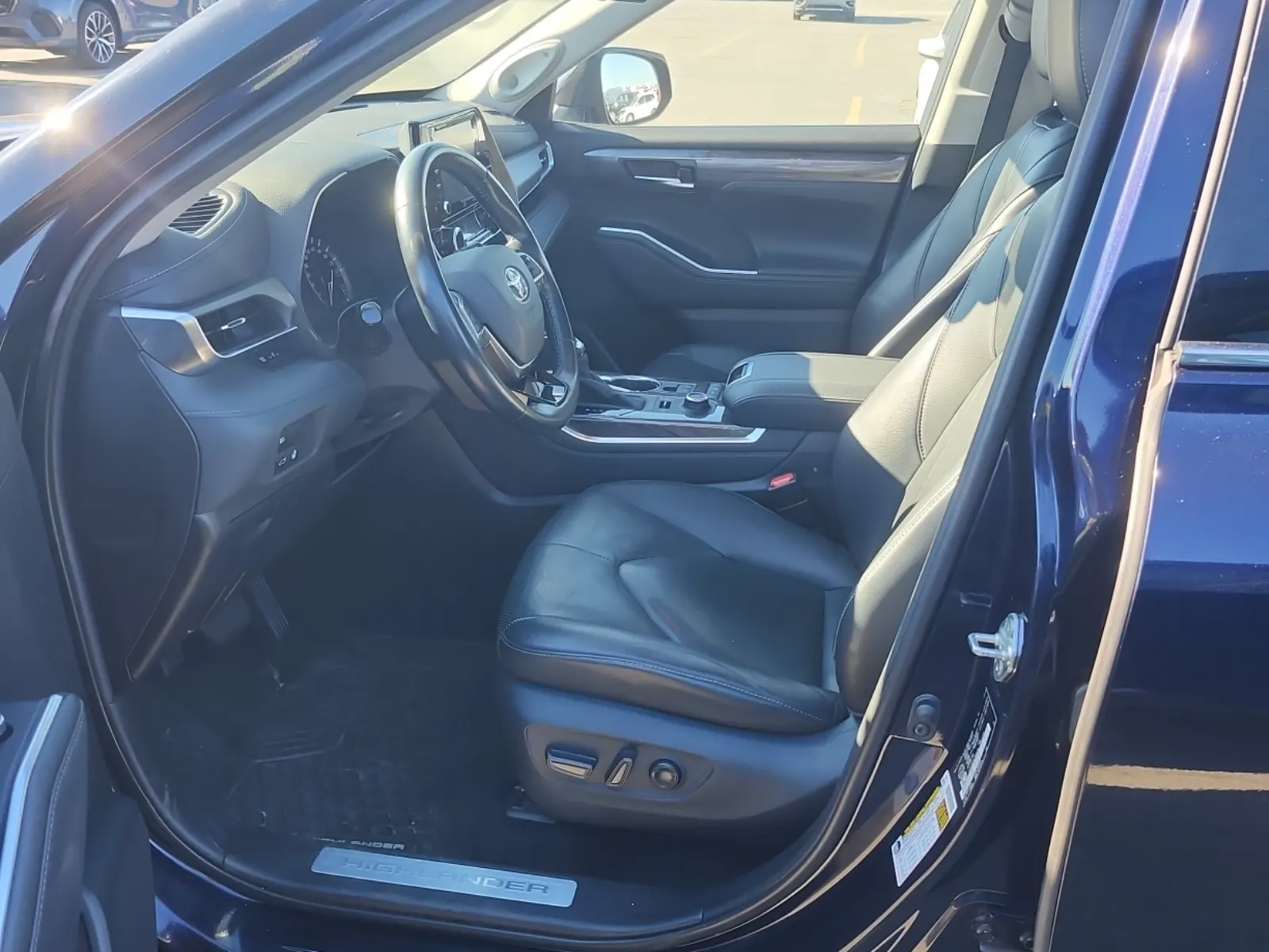 Front Interior Photo