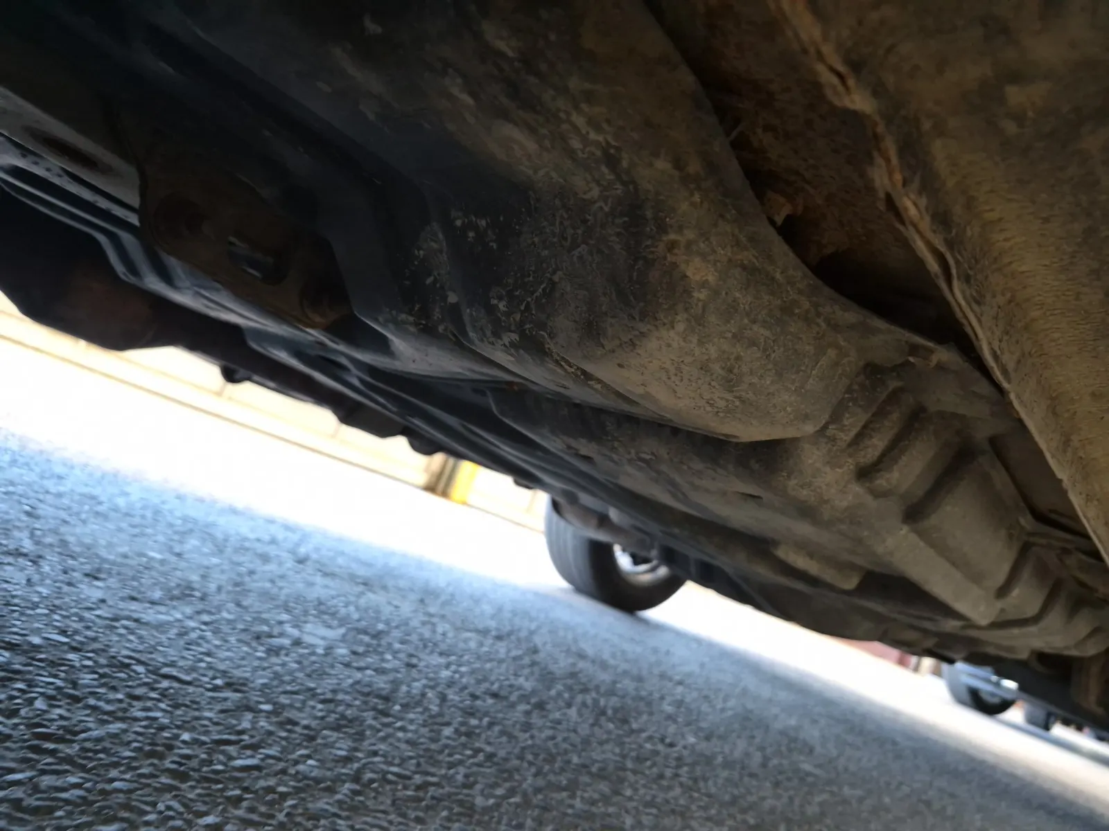 Undercarriage - Driver Photo
