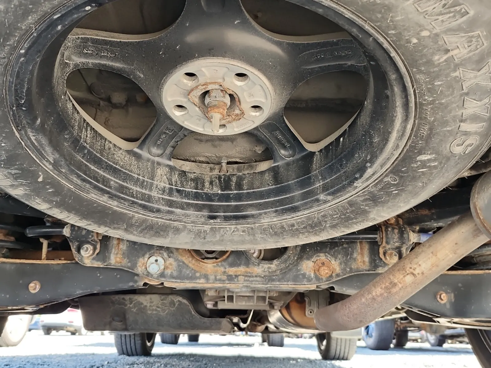 Spare Tire & Wheel Photo