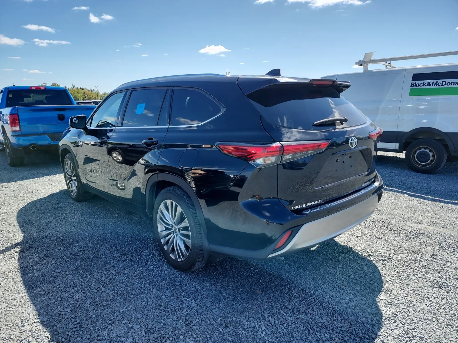 Driver Rear 3/4 Photo