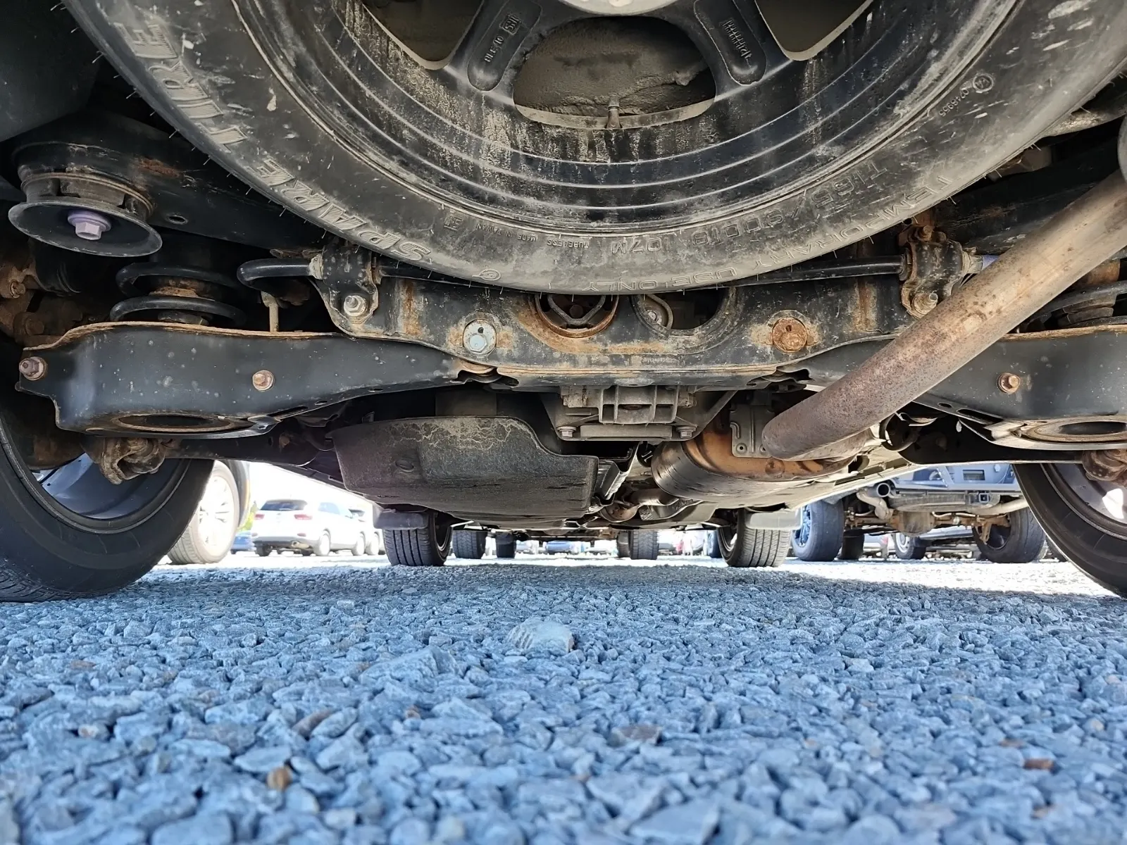 Undercarriage - Rear Photo