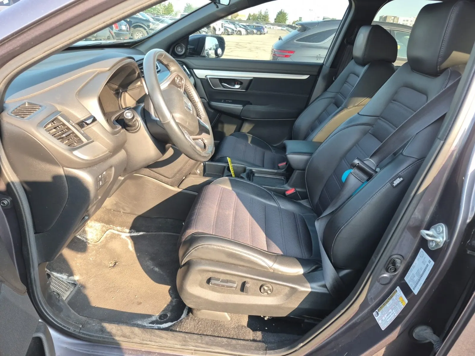 Front Interior Photo