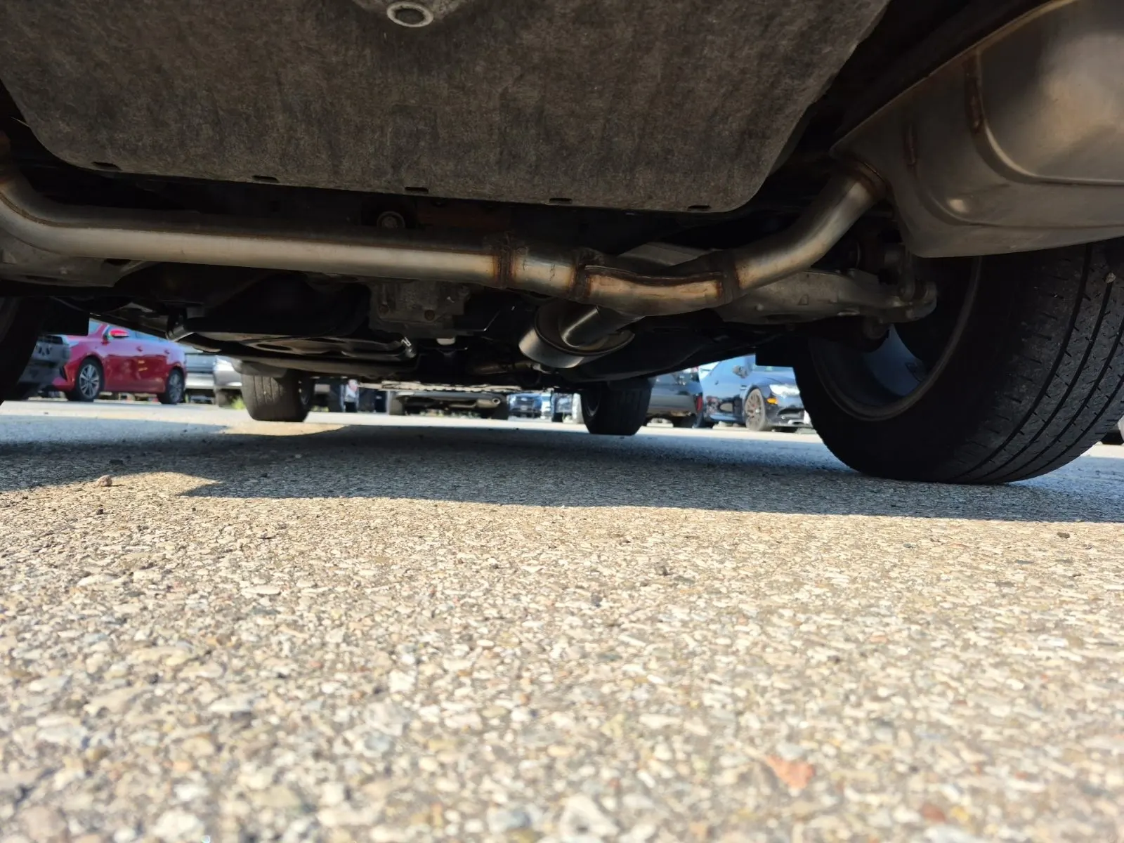 Undercarriage - Rear Photo