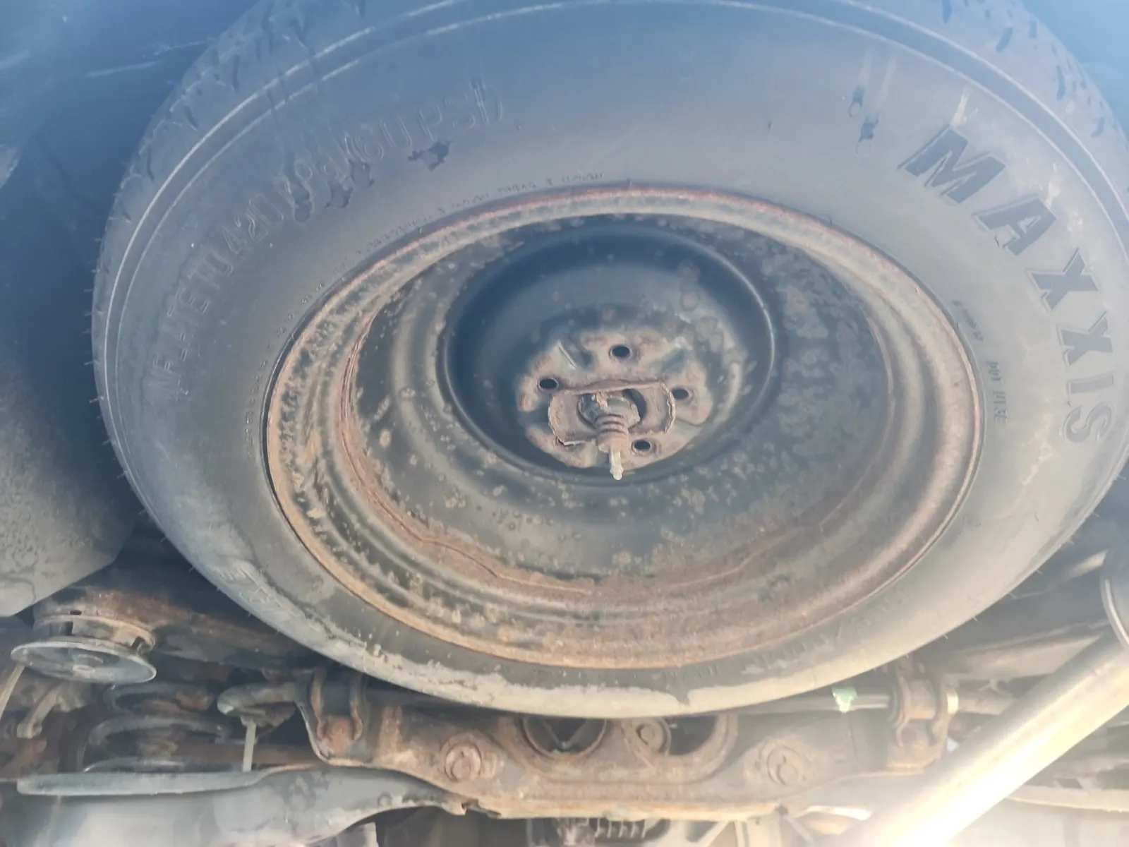Spare Tire & Wheel Photo