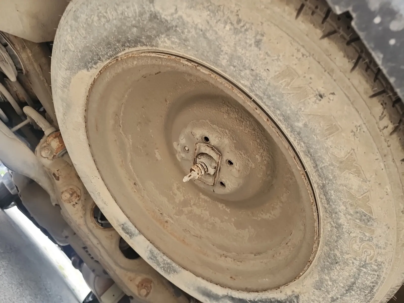Spare Tire & Wheel Photo