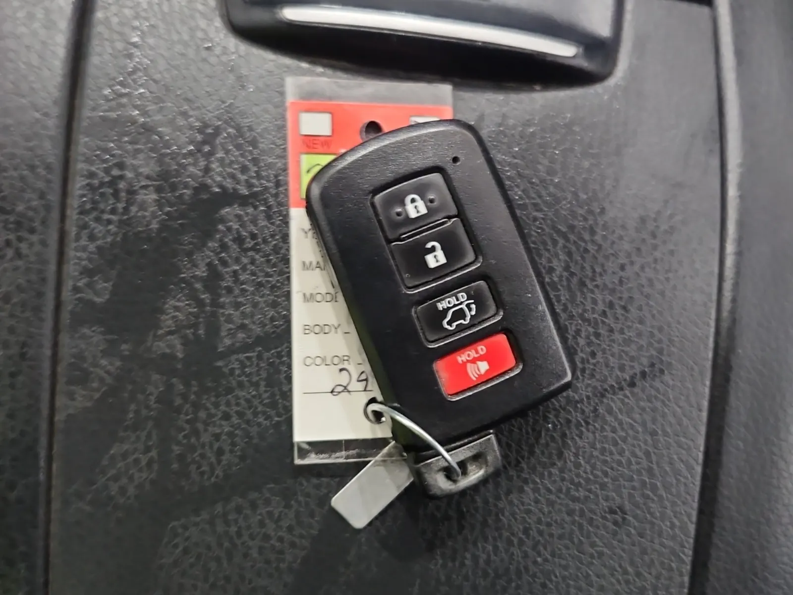 Keys/Fobs/Manual Photo