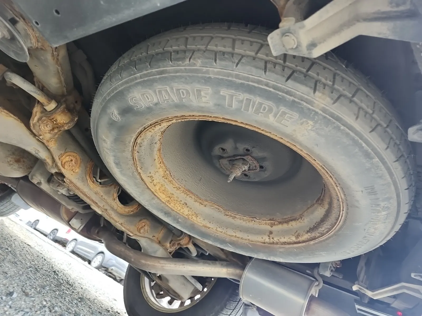 Spare Tire & Wheel Photo