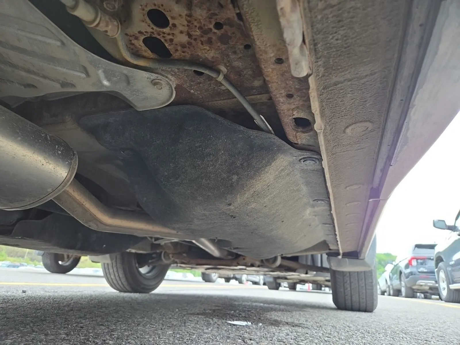Undercarriage - Passenger Photo