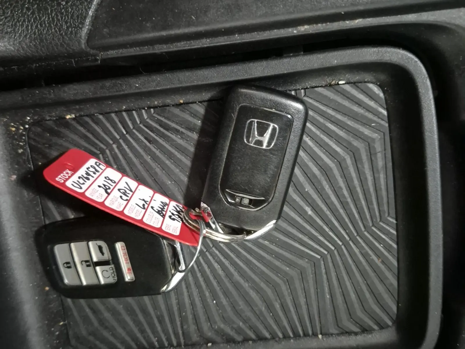 Keys/Fobs/Manual Photo