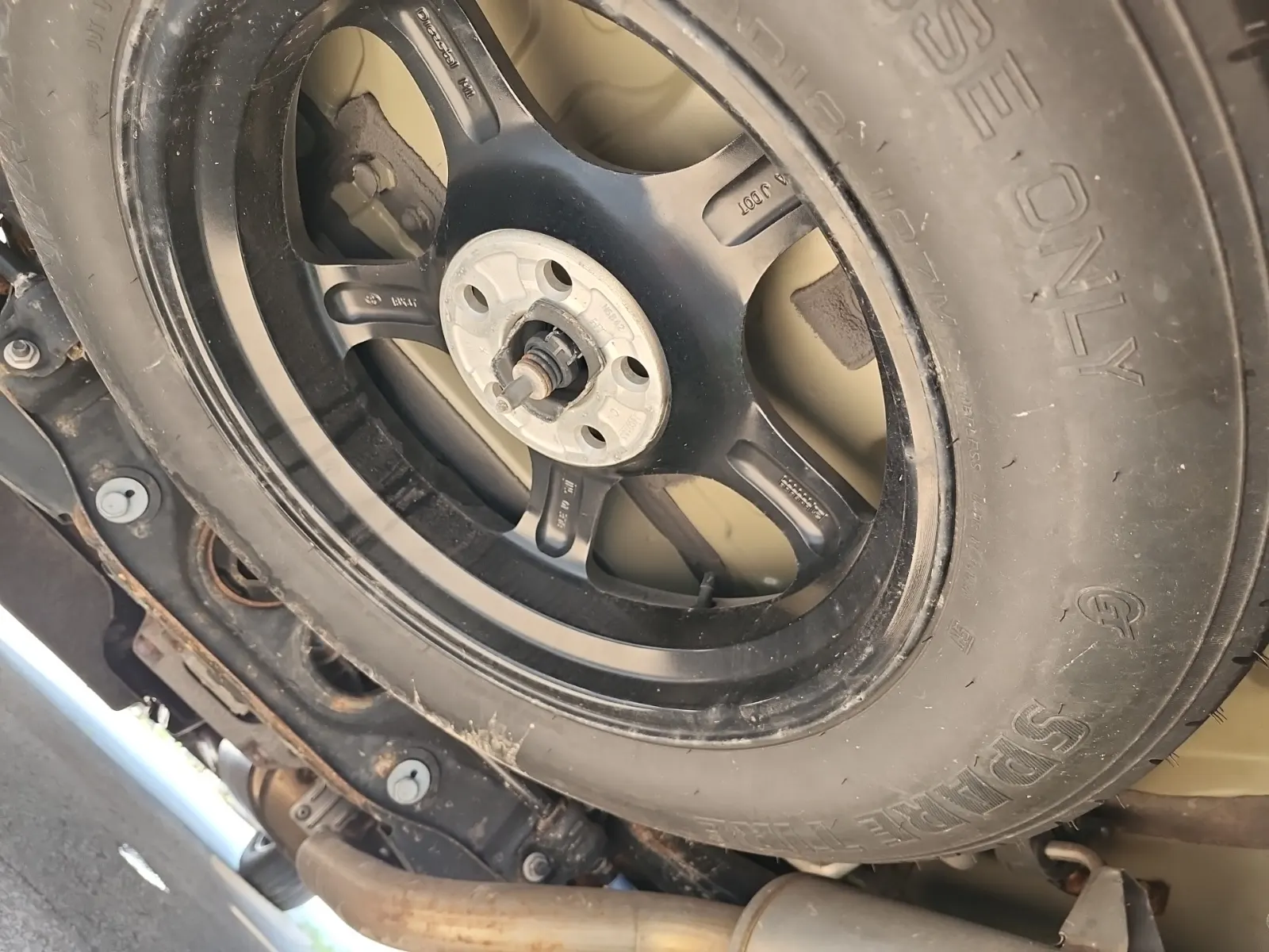 Spare Tire & Wheel Photo
