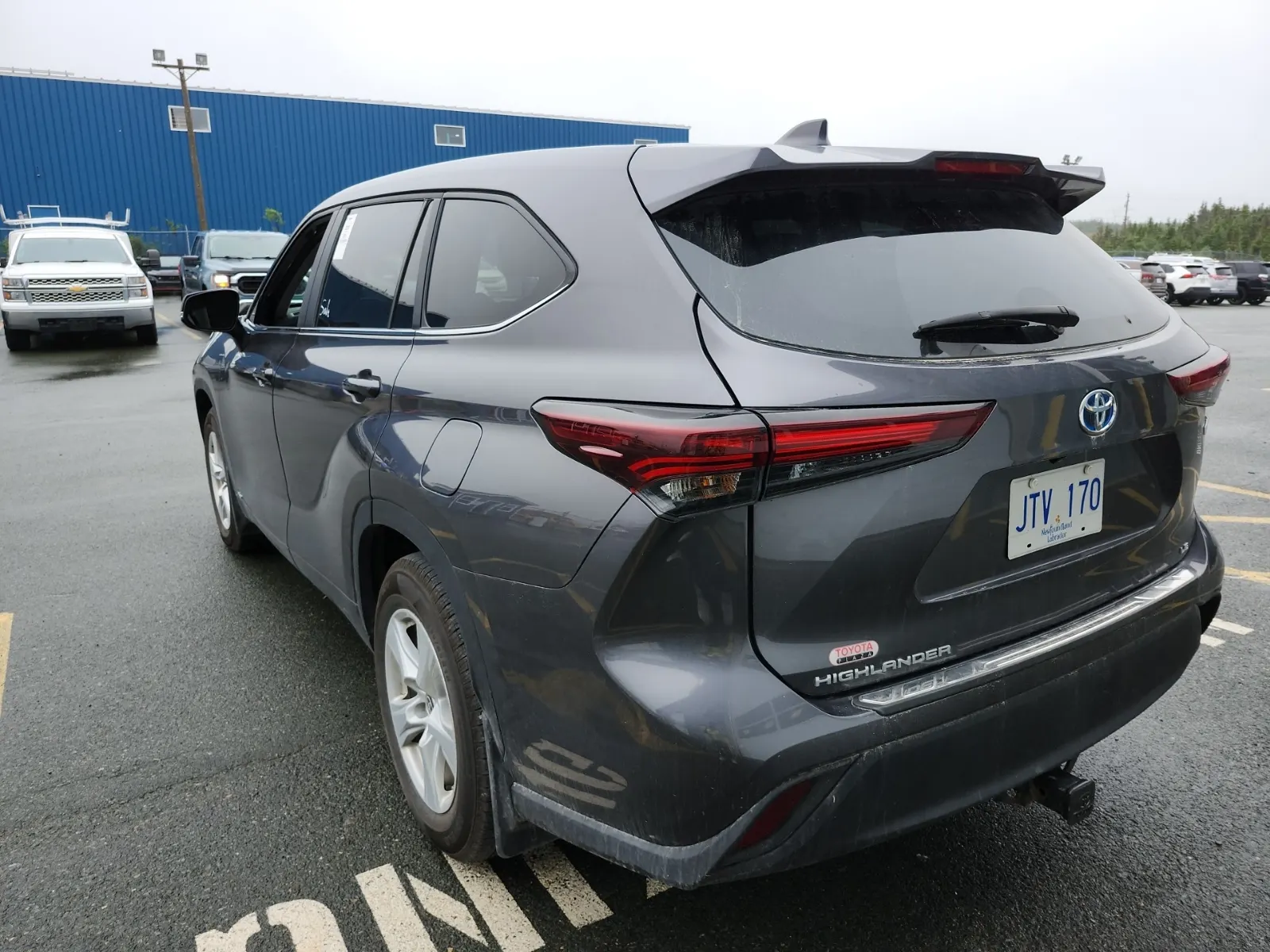 Driver Rear 3/4 Photo