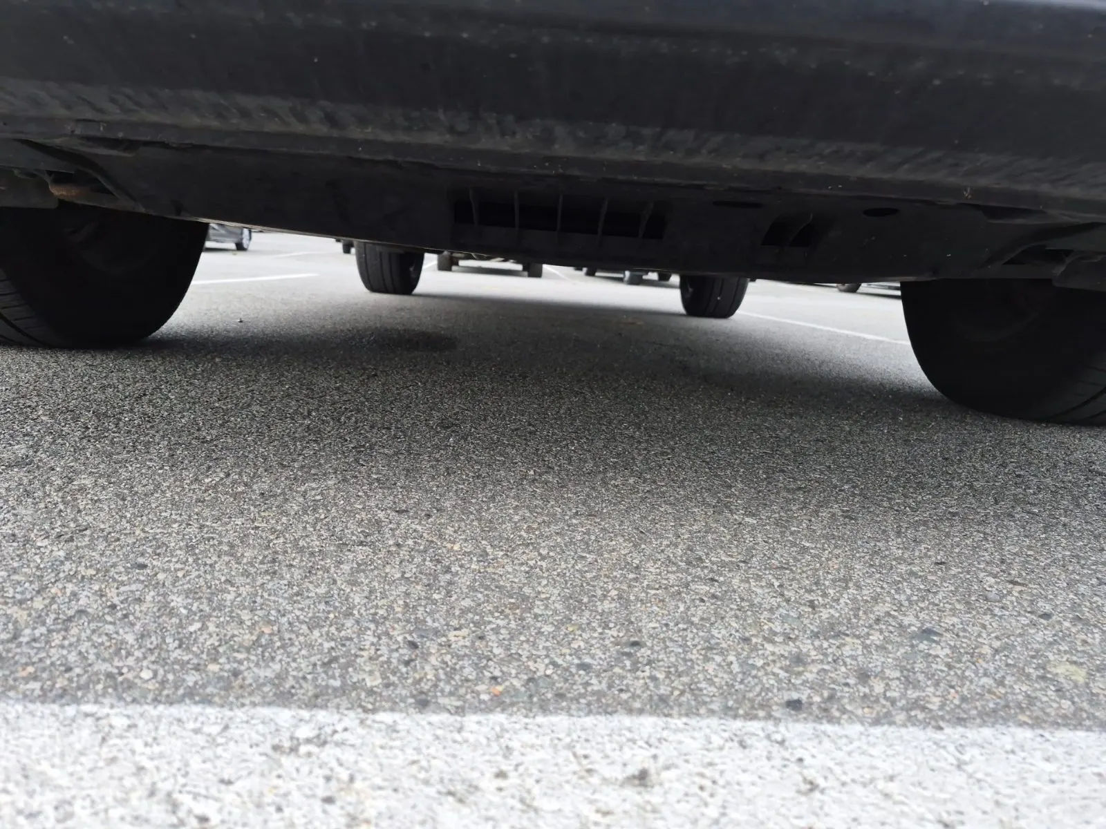 Undercarriage - Front Photo
