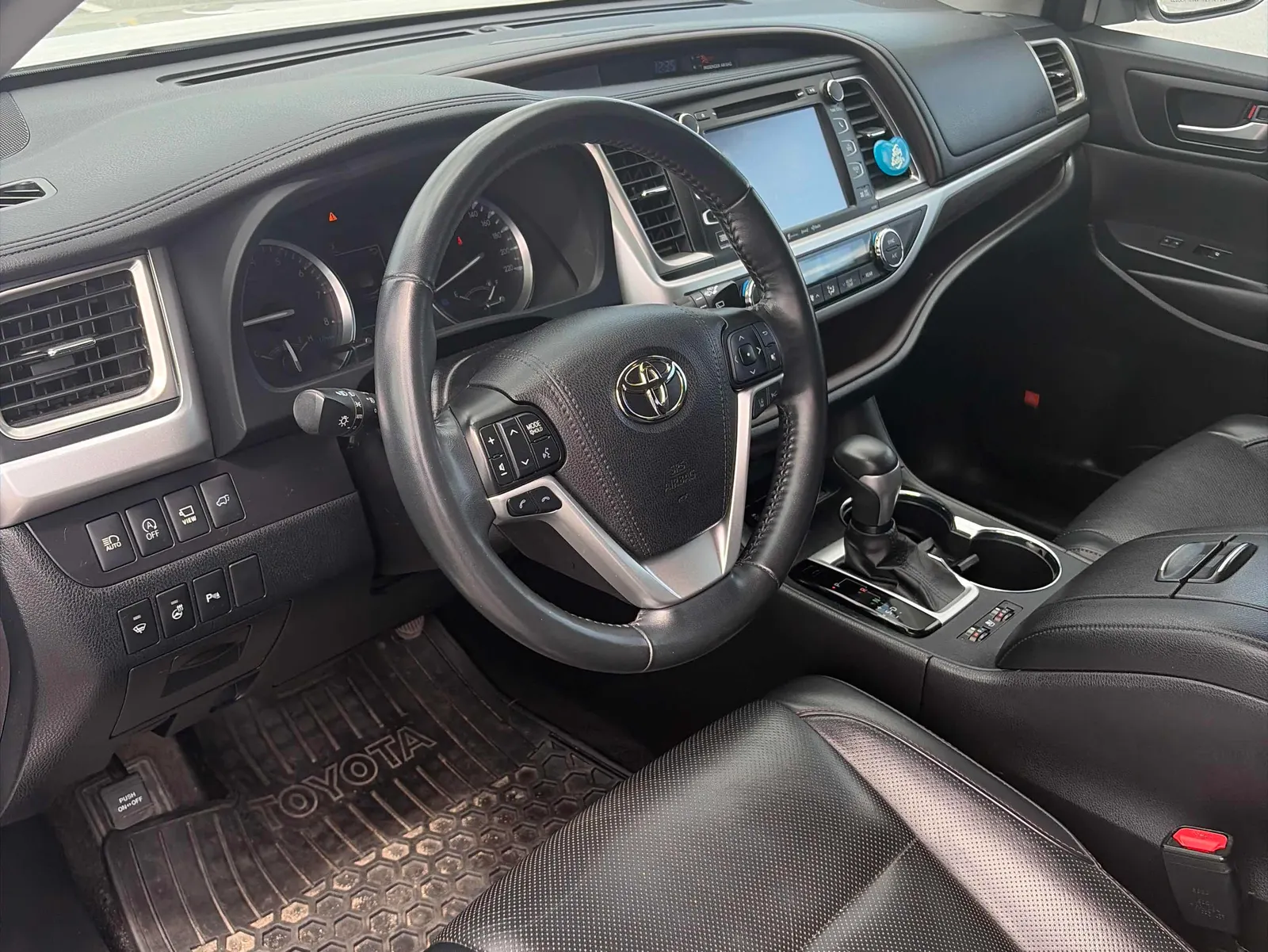 Interior driver side