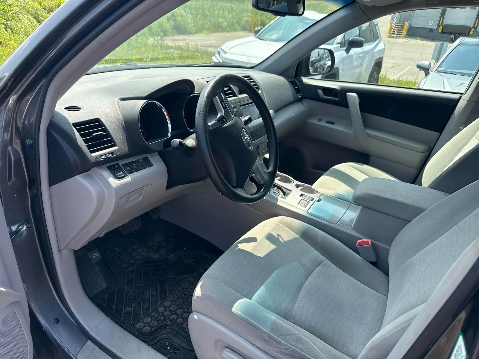Interior driver side