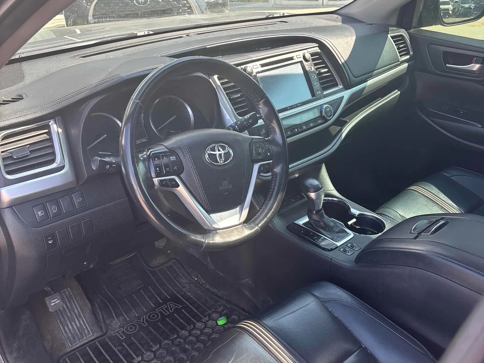 Interior driver side