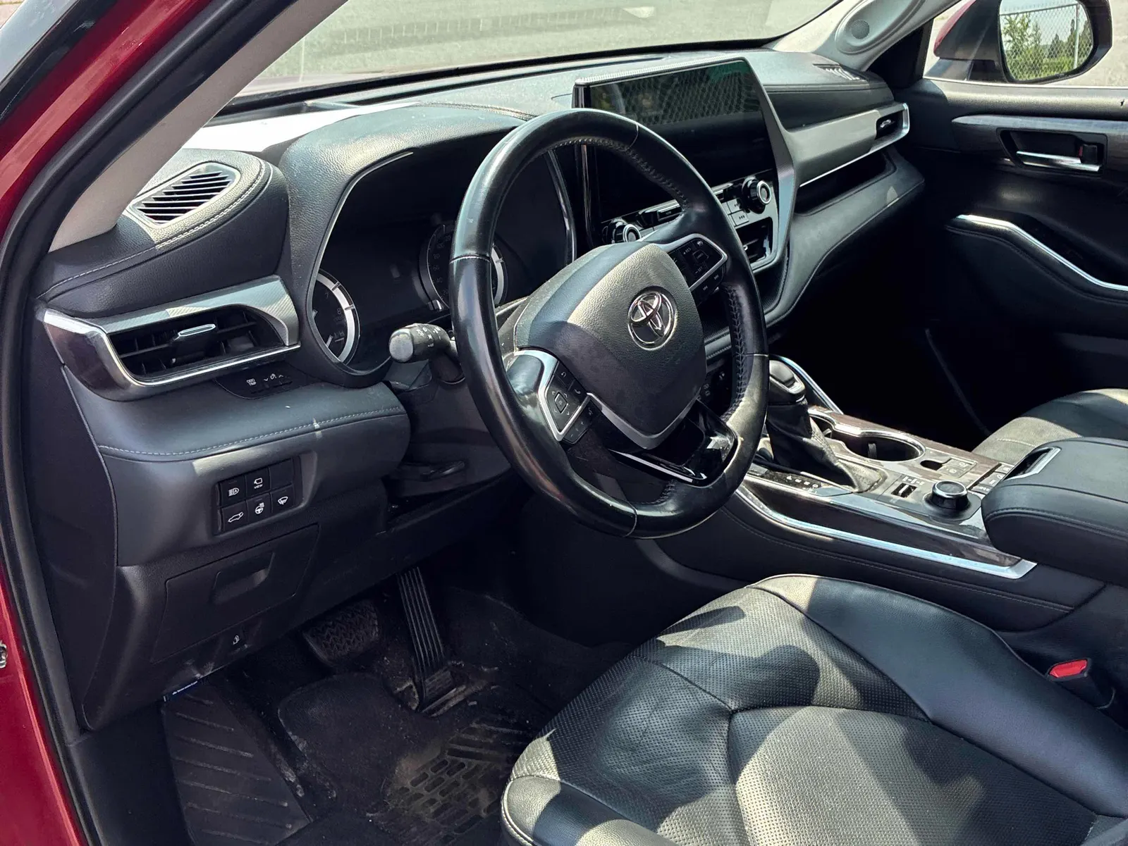 Interior driver side