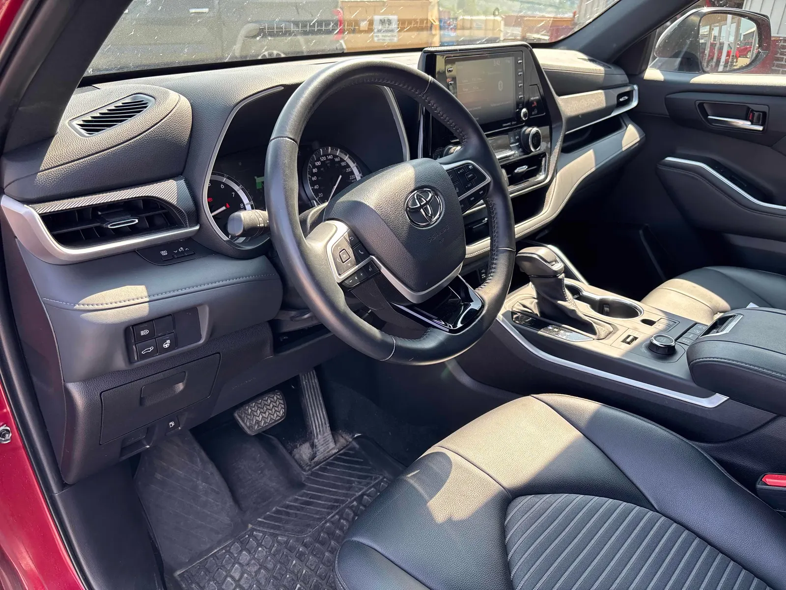 Interior driver side