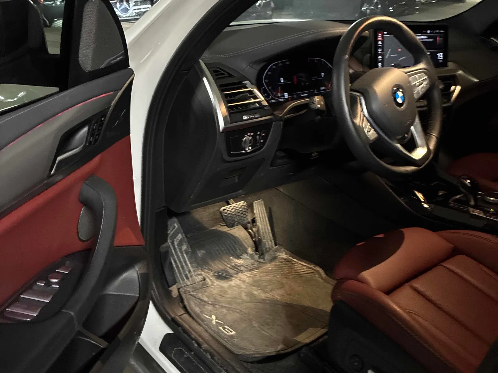 Interior driver side