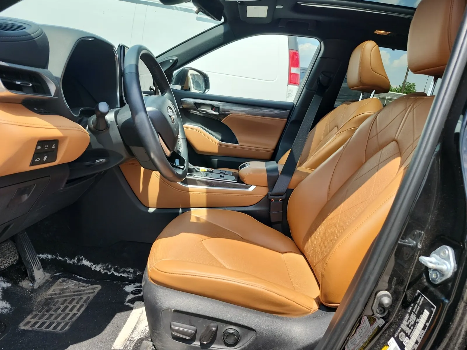 Interior driver side