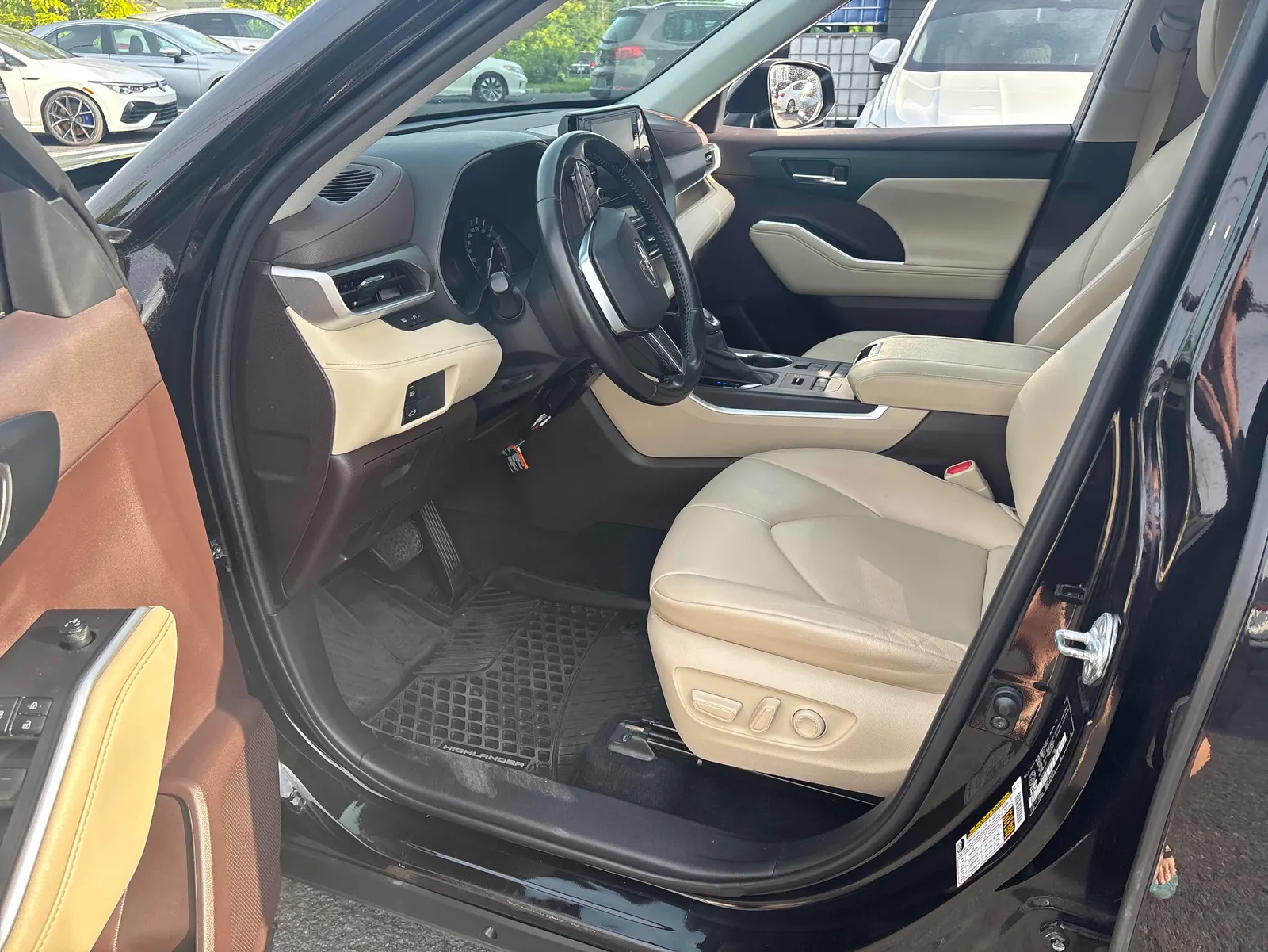 Interior driver side