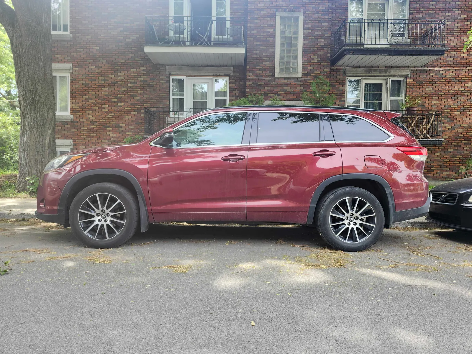 Driver side